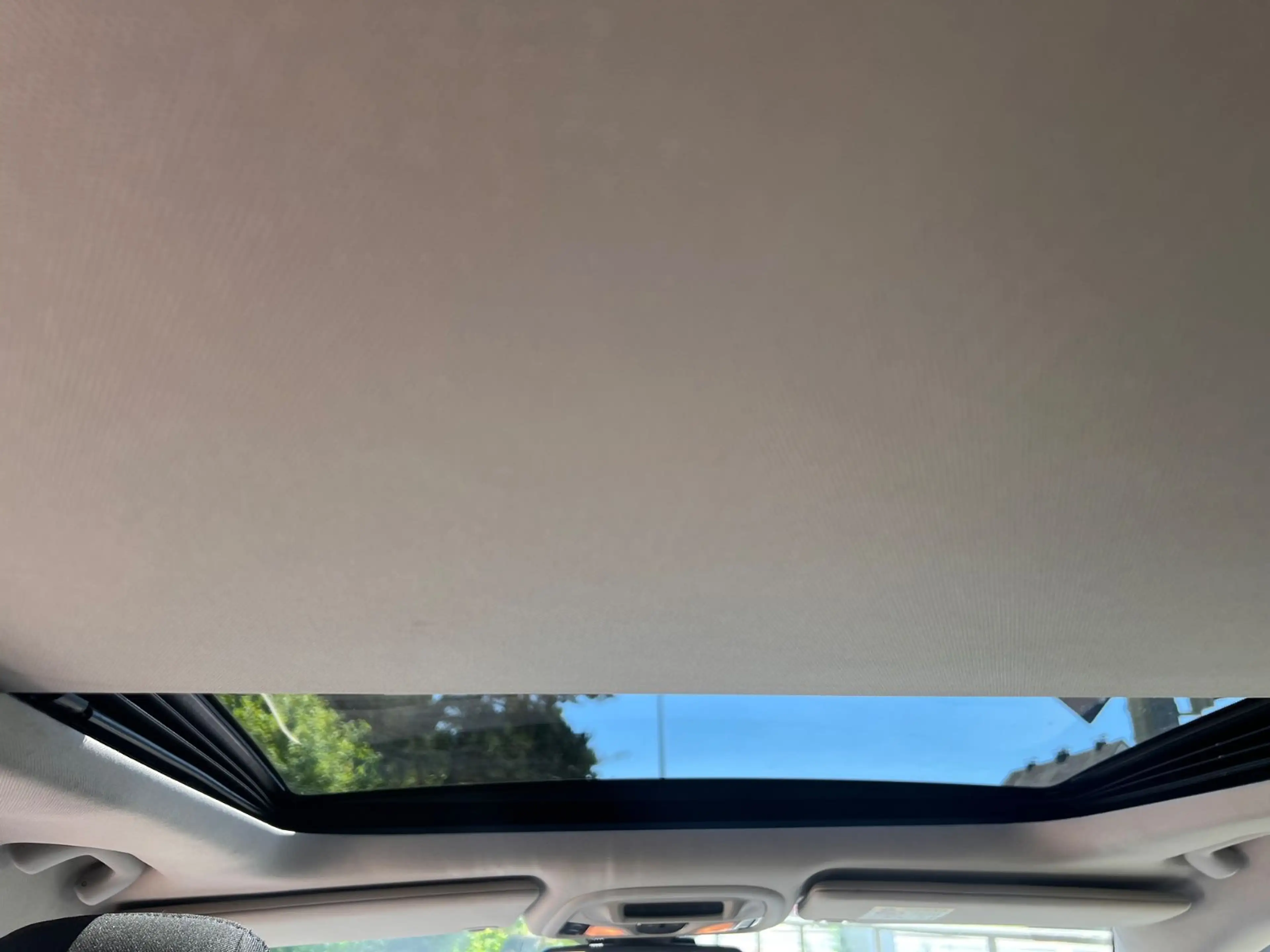 Jeep Cherokee Longitude Automatik 4WD/Navi/SHZ/Pano — photo 11