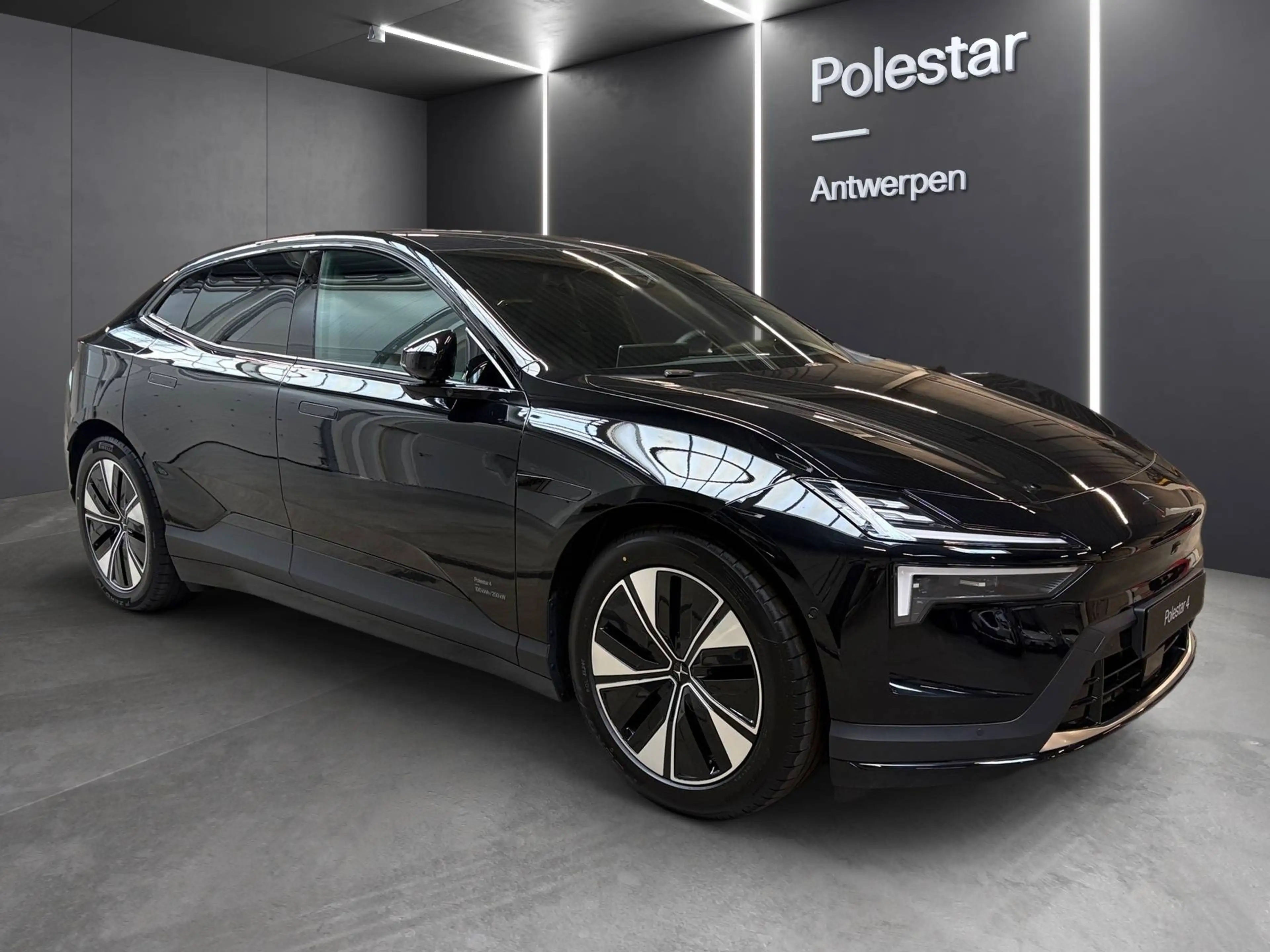 Polestar 4 Polestar 4 100 kWh Long Range Single Motor Pilot Plus — photo 4