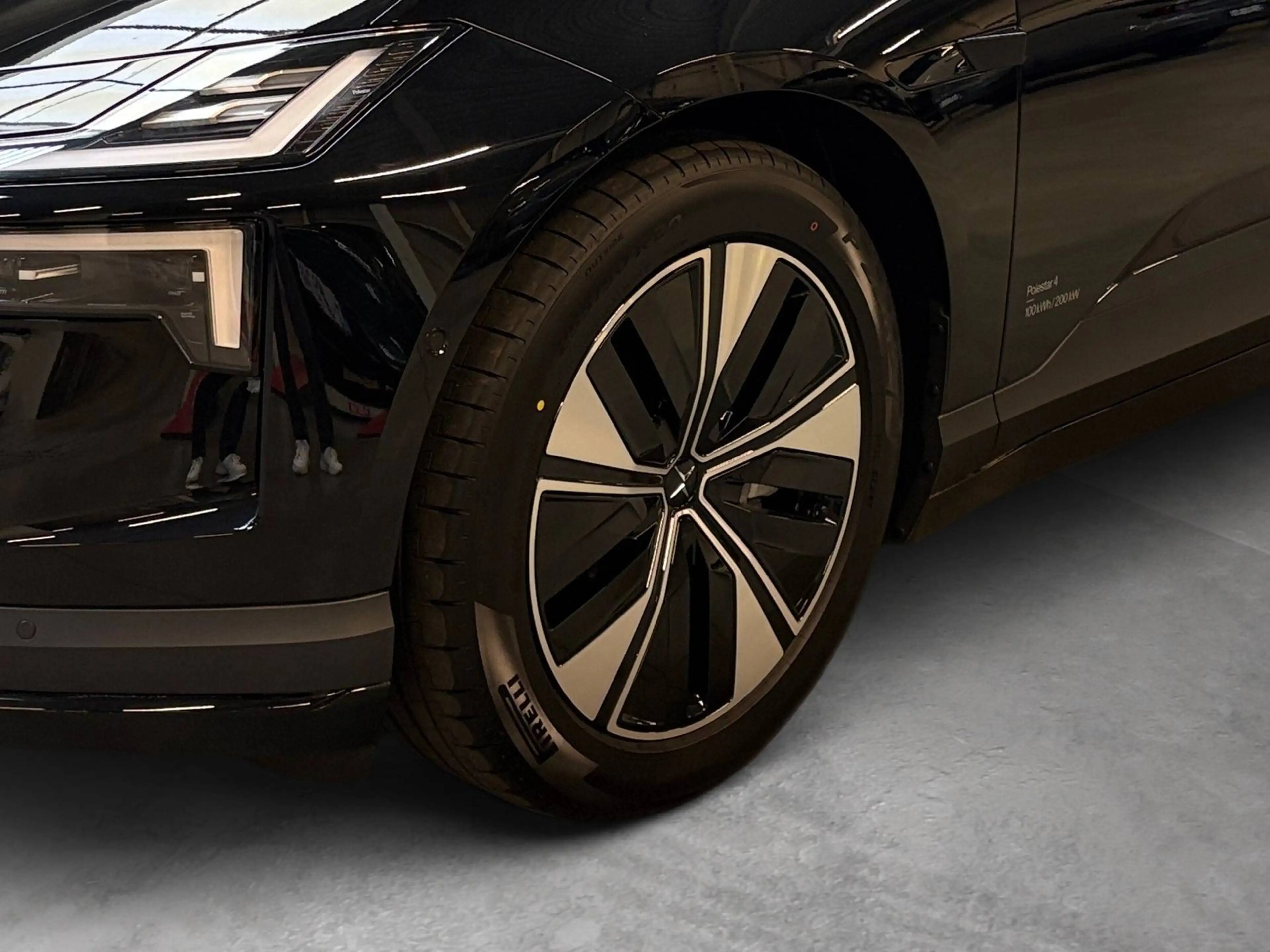 Polestar 4 Polestar 4 100 kWh Long Range Single Motor Pilot Plus — photo 8