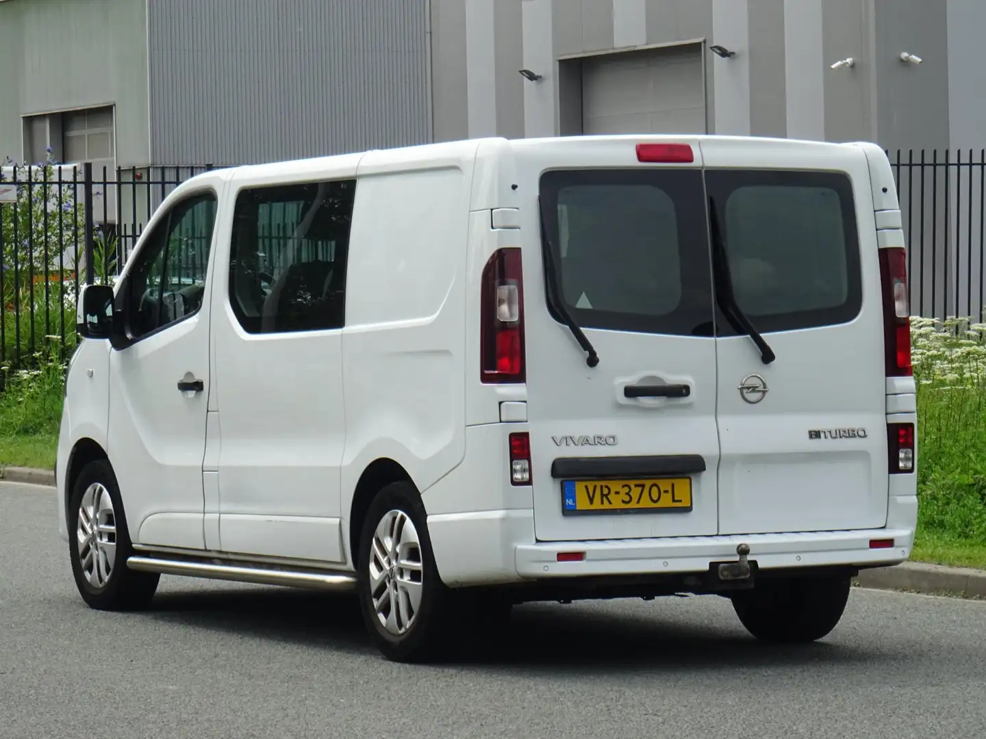 Opel Vivaro 1.6 CDTI L1H1 DC Sport EcoFlex NAP/NAVI/LED/PDC - 2