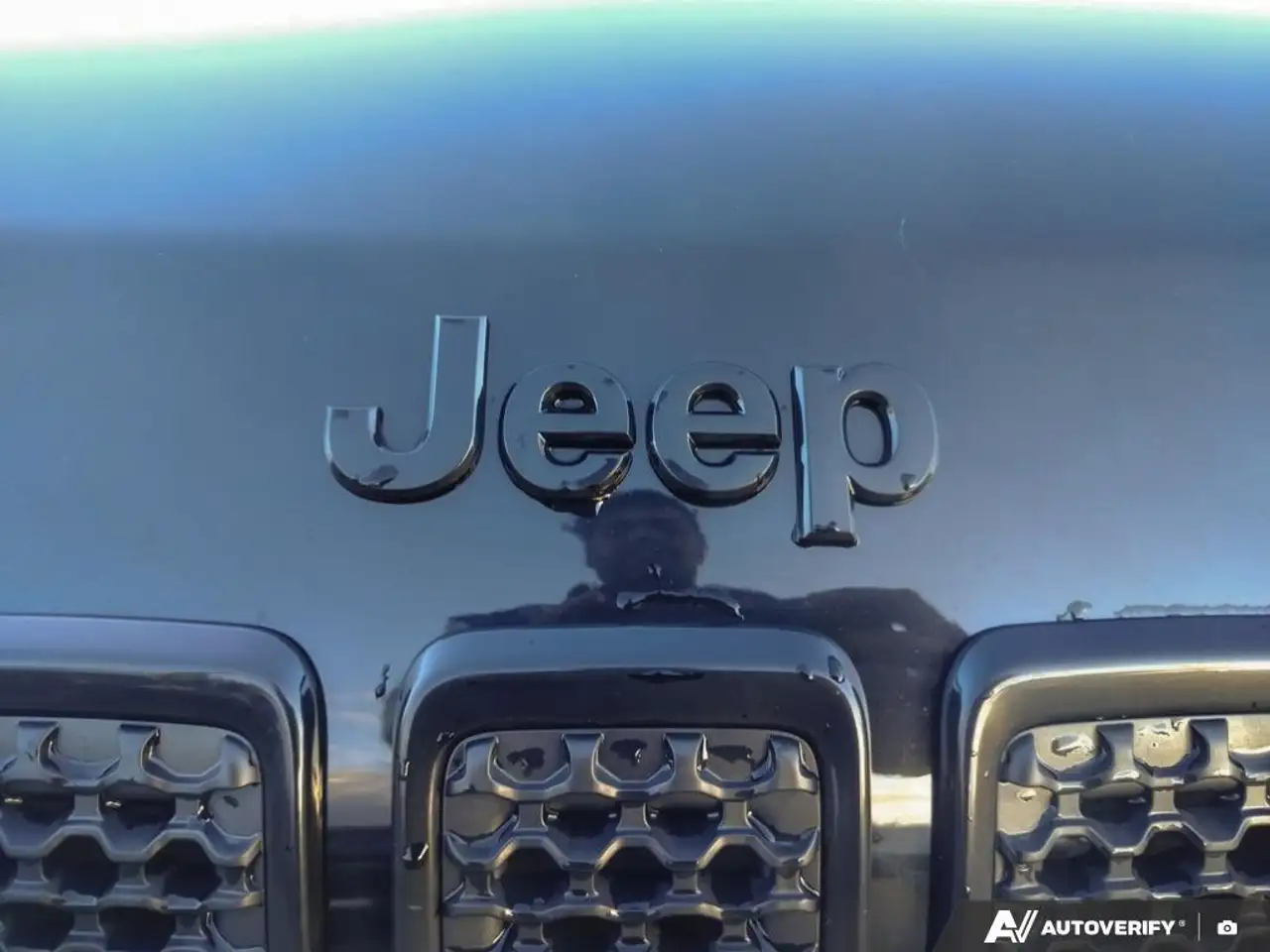 Jeep Cherokee снимка Jeep Cherokee