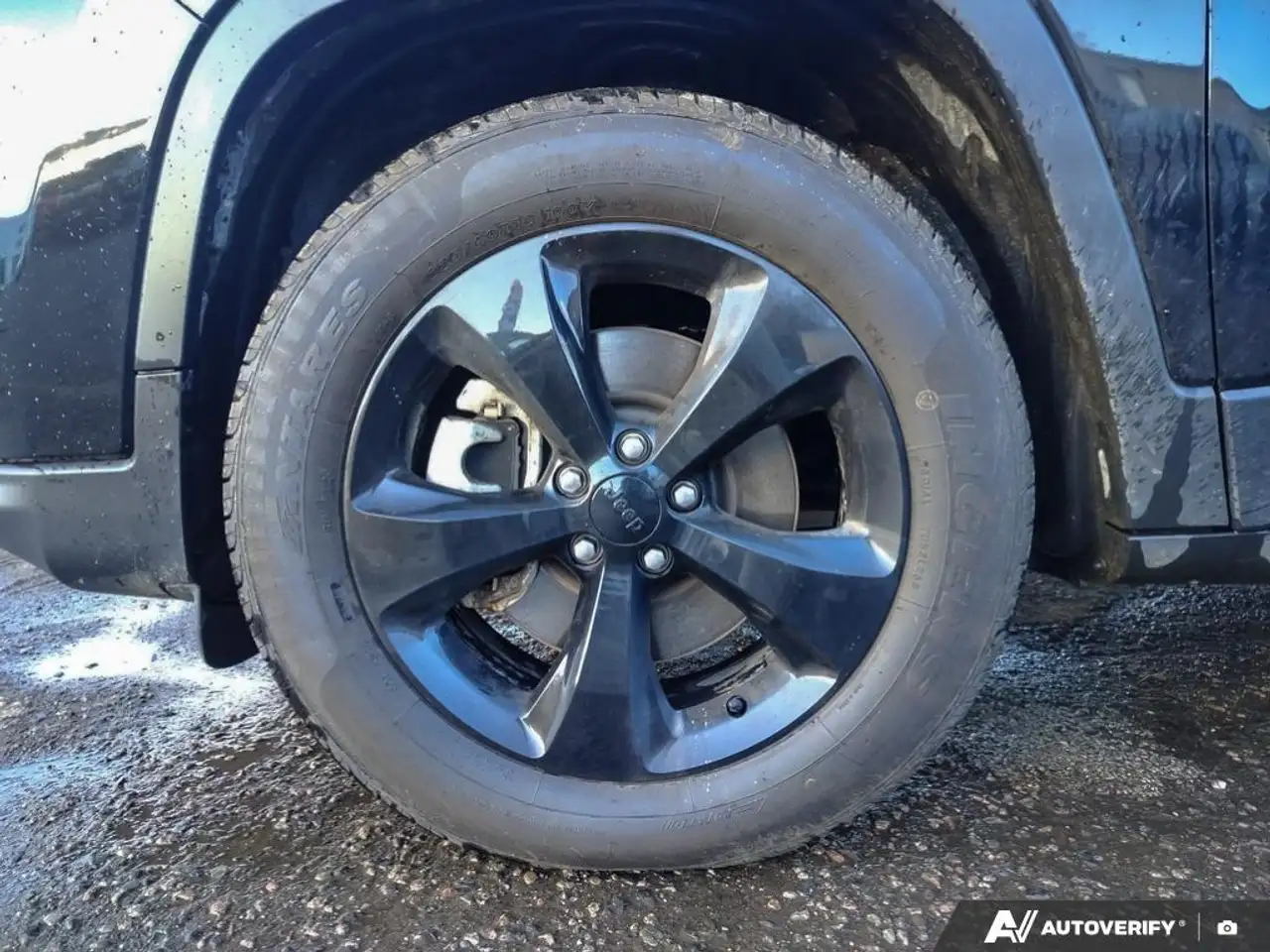 Jeep Cherokee снимка Jeep Cherokee