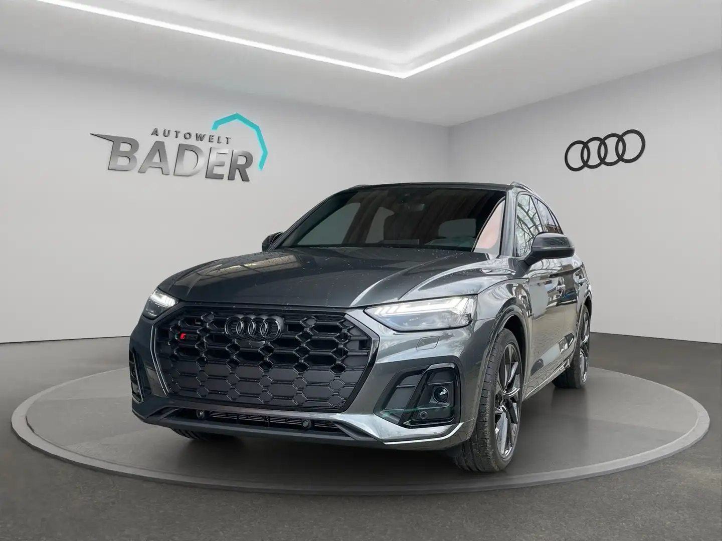 Audi SQ5 3.0TDI Matrix Navi Pano Standh Grau - 1
