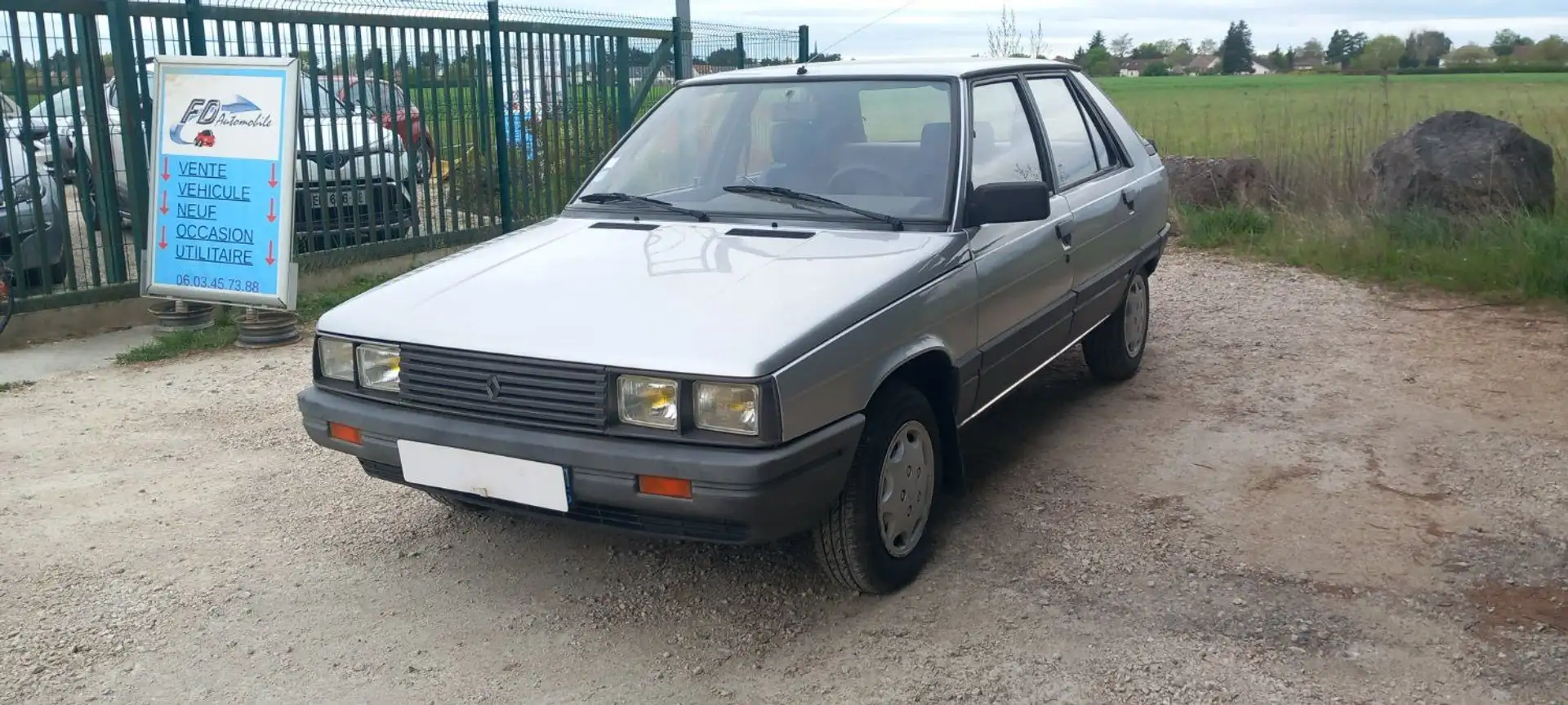 Renault R 11 R11 GTL siva - 1