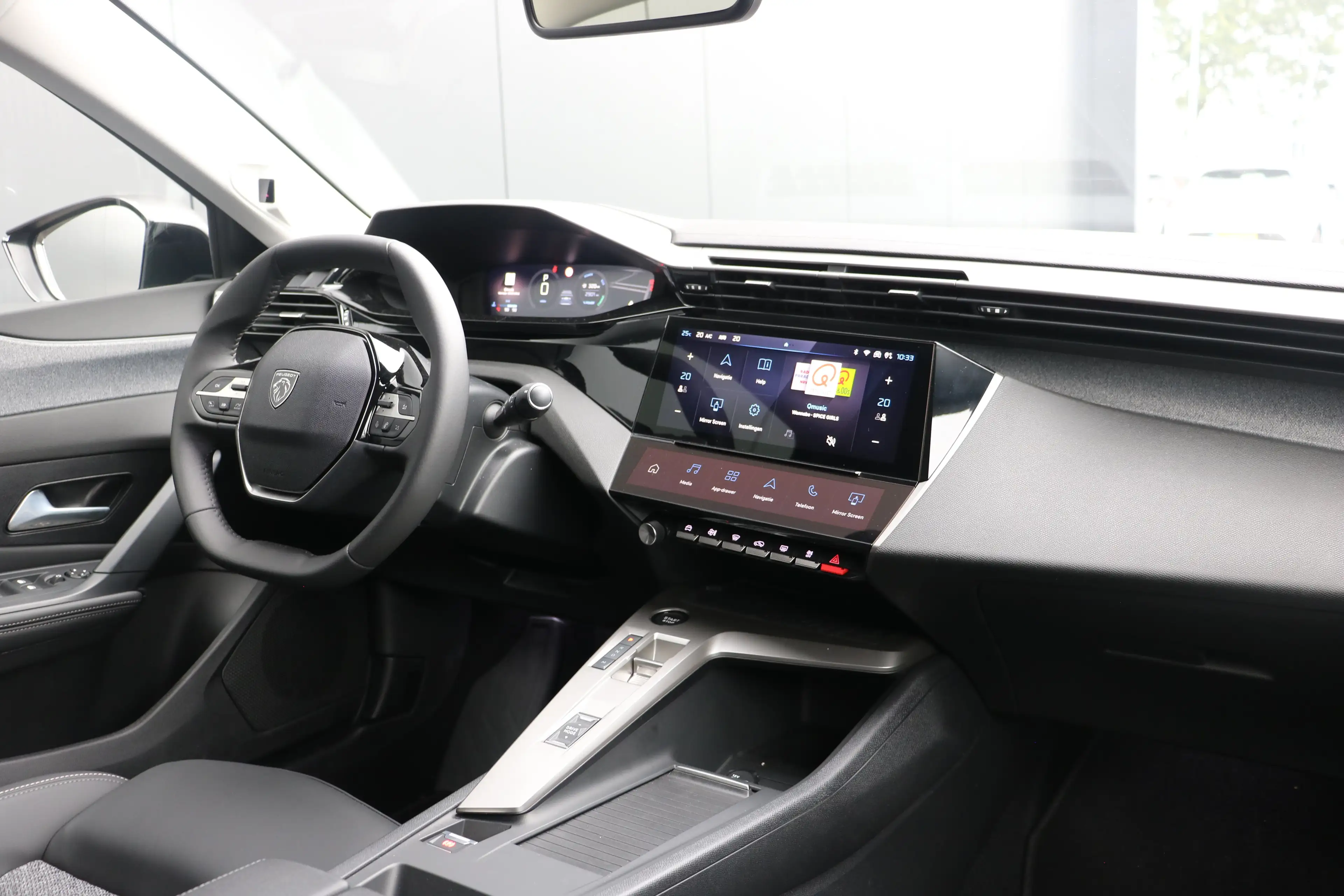 Peugeot 408 1.2 Allure Hybrid 145 | Navi | Stoel en stuurverwa — photo 14