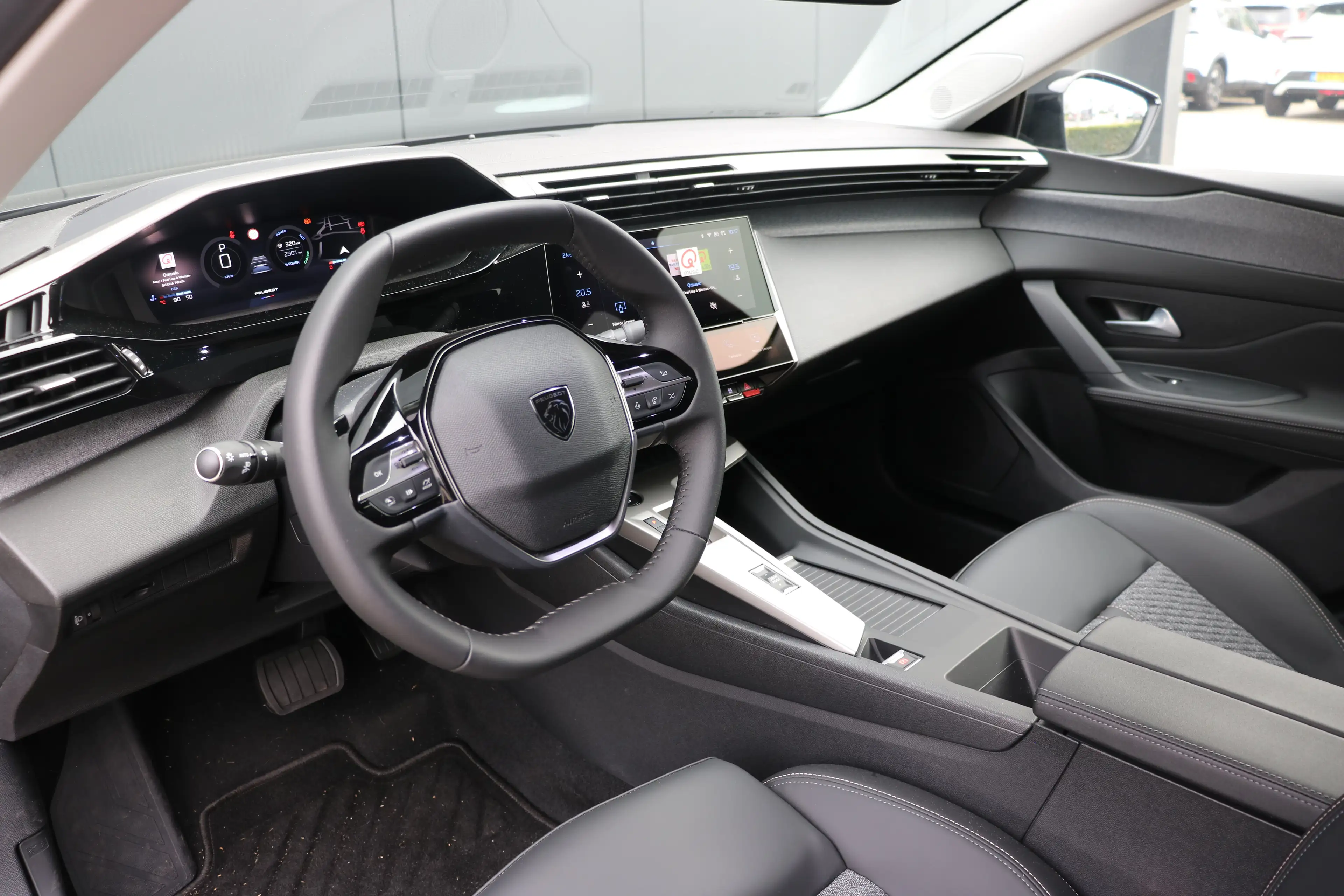 Peugeot 408 1.2 Allure Hybrid 145 | Navi | Stoel en stuurverwa — photo 13