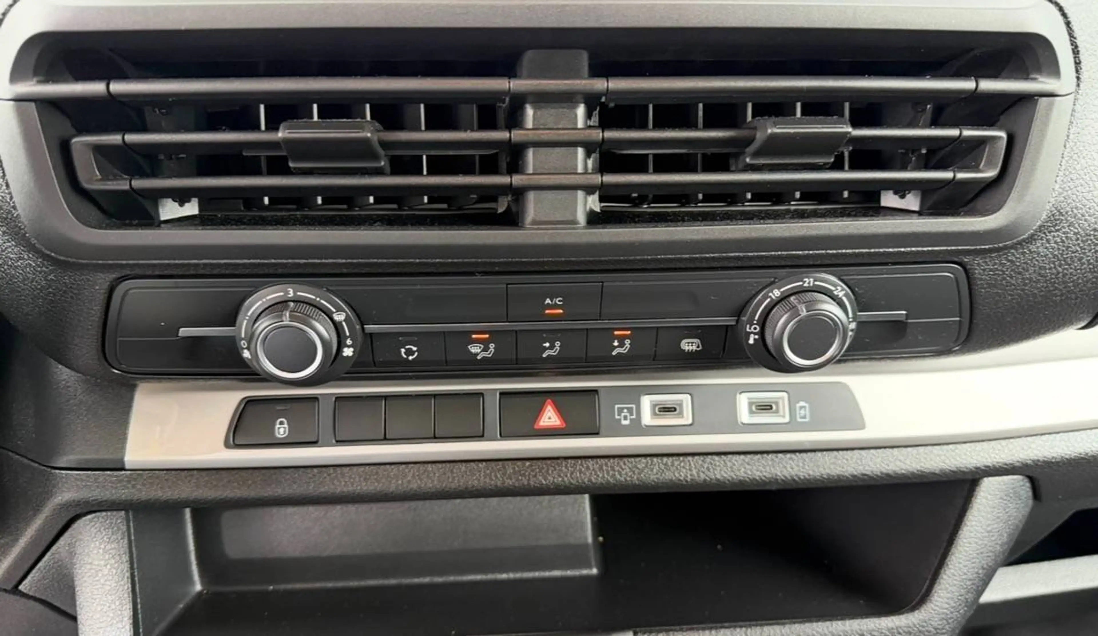 Peugeot Expert 2.0//L3//5 Seats//144 Pk//Xenon//Camera//€24370 Ex Btw — photo 12