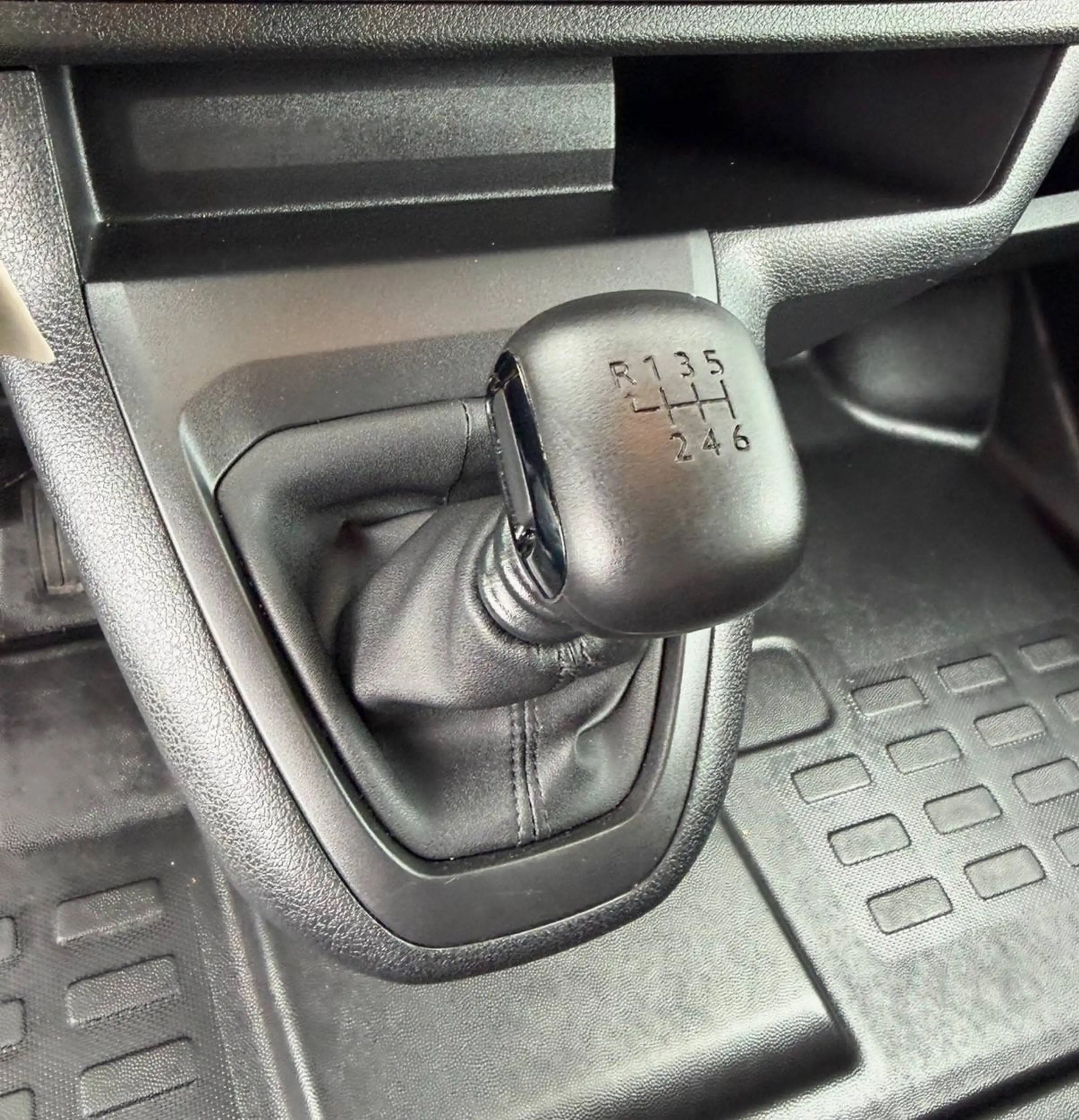 Peugeot Expert 2.0//L3//5 Seats//144 Pk//Xenon//Camera//€24370 Ex Btw — photo 13