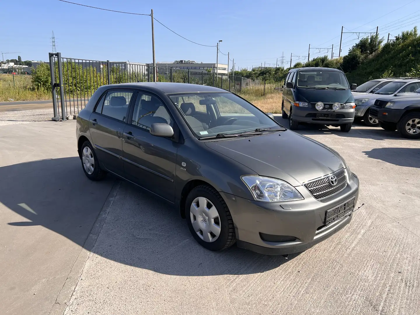 Toyota Corolla 1.6i VVT-i 16v Linea Sol Szary - 2