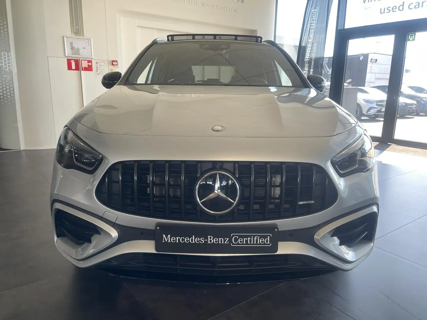 Mercedes-Benz GLA 35 AMG 4MATIC + PANORAMISCH DAK + HEAD UP + BURMESTER + T Zilver - 2