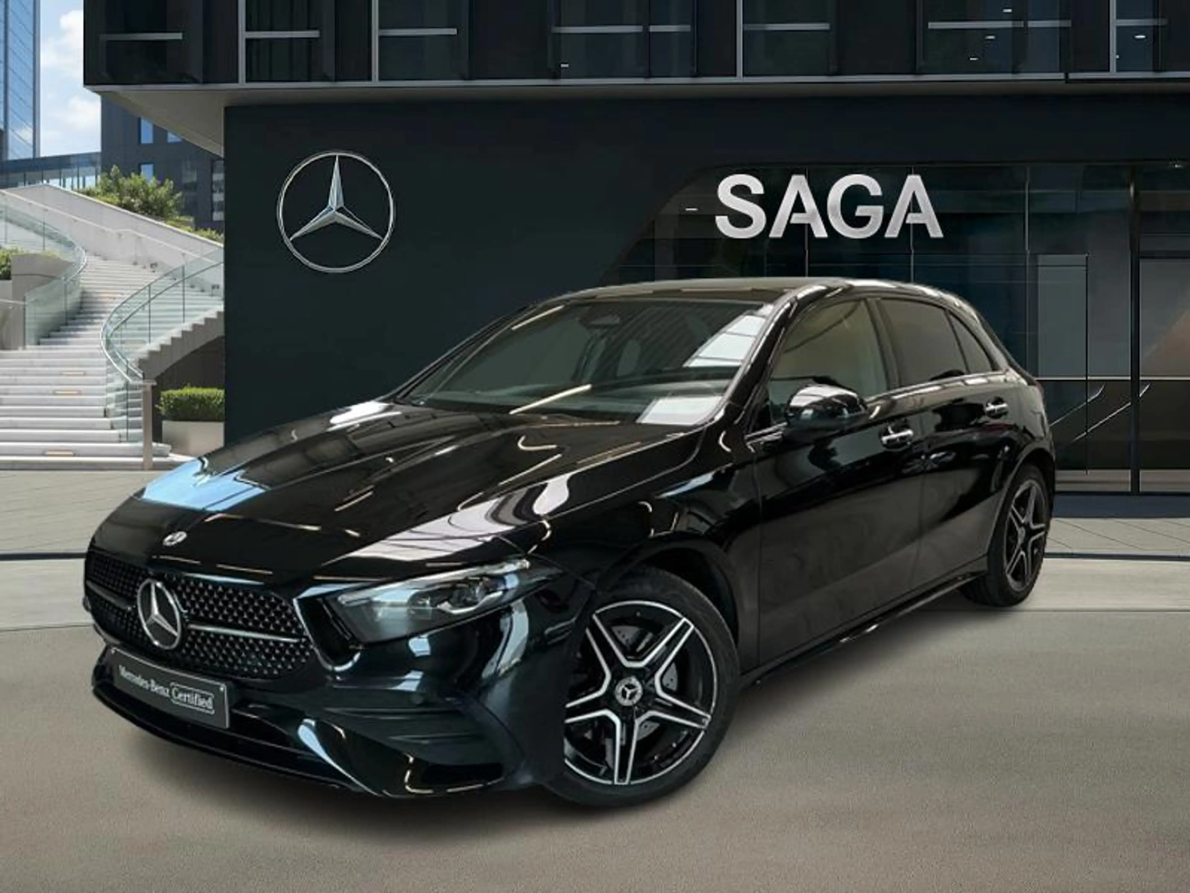 Mercedes-Benz A 250 e AMG Pack Night Toit Pano