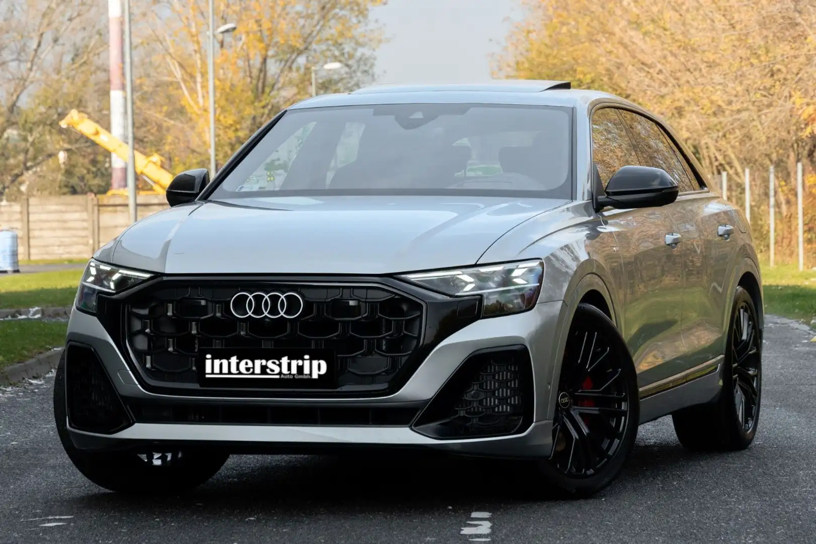 Audi Q8 60 TFSIe SLINE.MATRIX.LUFTF.PANO.HUD.LHZ.AHK Silber - 1