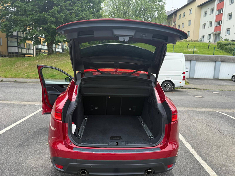 Jaguar F-Pace R-Sport AWD — photo 11