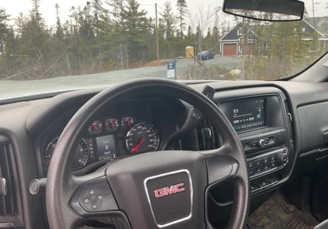 GMC Sierra 1500 photo GMC Sierra 1500