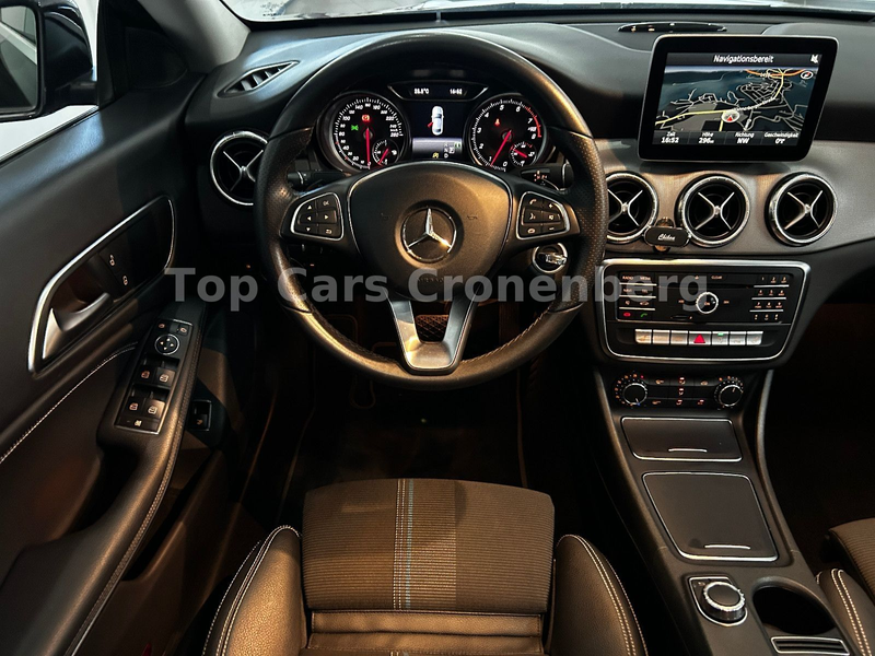 Mercedes-Benz CLA 180 Automatik*Panorama*Leder*Navi*EURO6* — photo 10