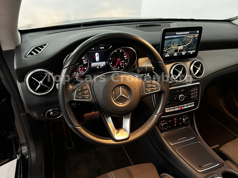Mercedes-Benz CLA 180 Automatik*Panorama*Leder*Navi*EURO6* — photo 11