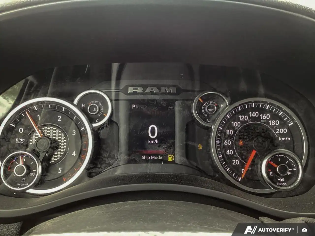 RAM 3500 снимка RAM 3500