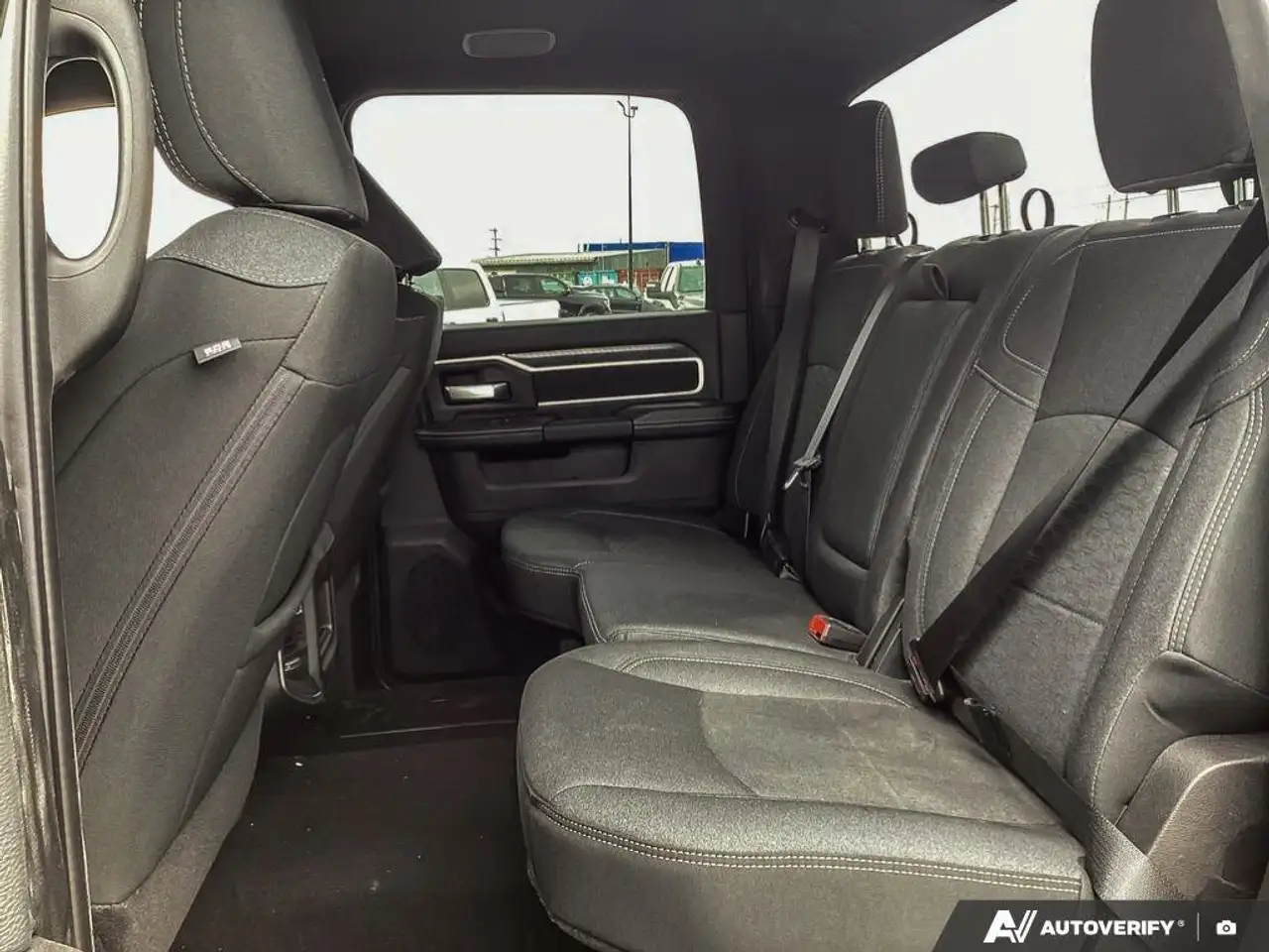 RAM 3500 снимка RAM 3500