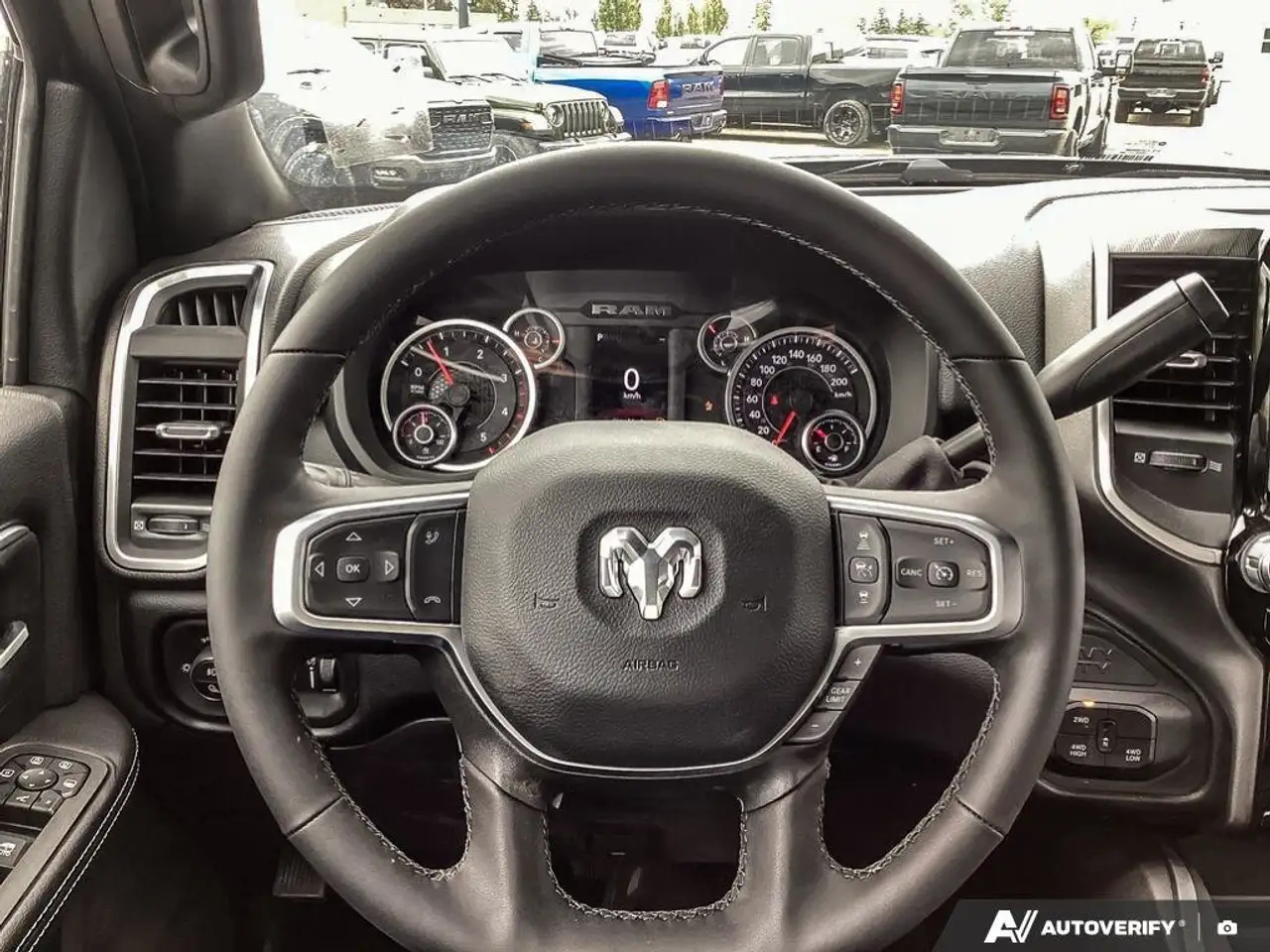 RAM 3500 снимка RAM 3500