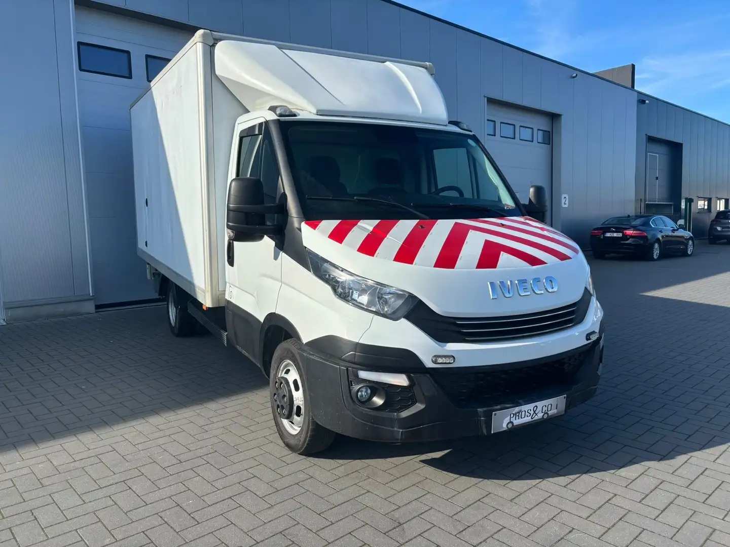 Iveco Daily BOITE AUTO // TVA RECUPAREBALE // 1 ER MAIN Blanc - 1