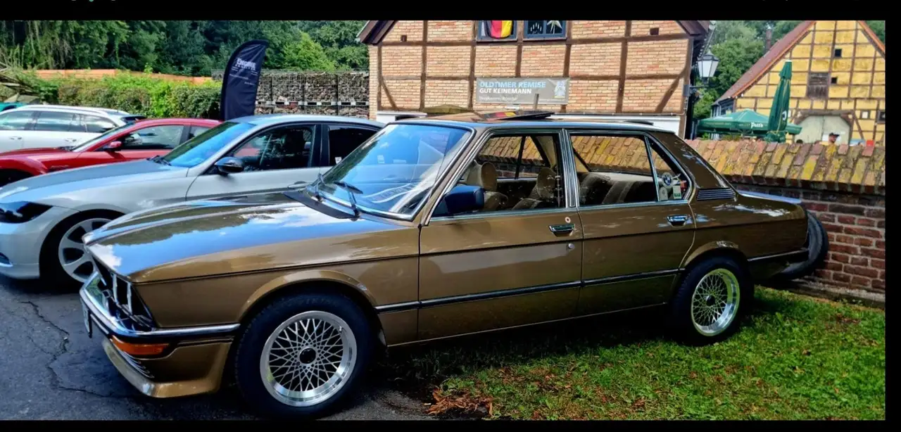 BMW 525i, foto 3