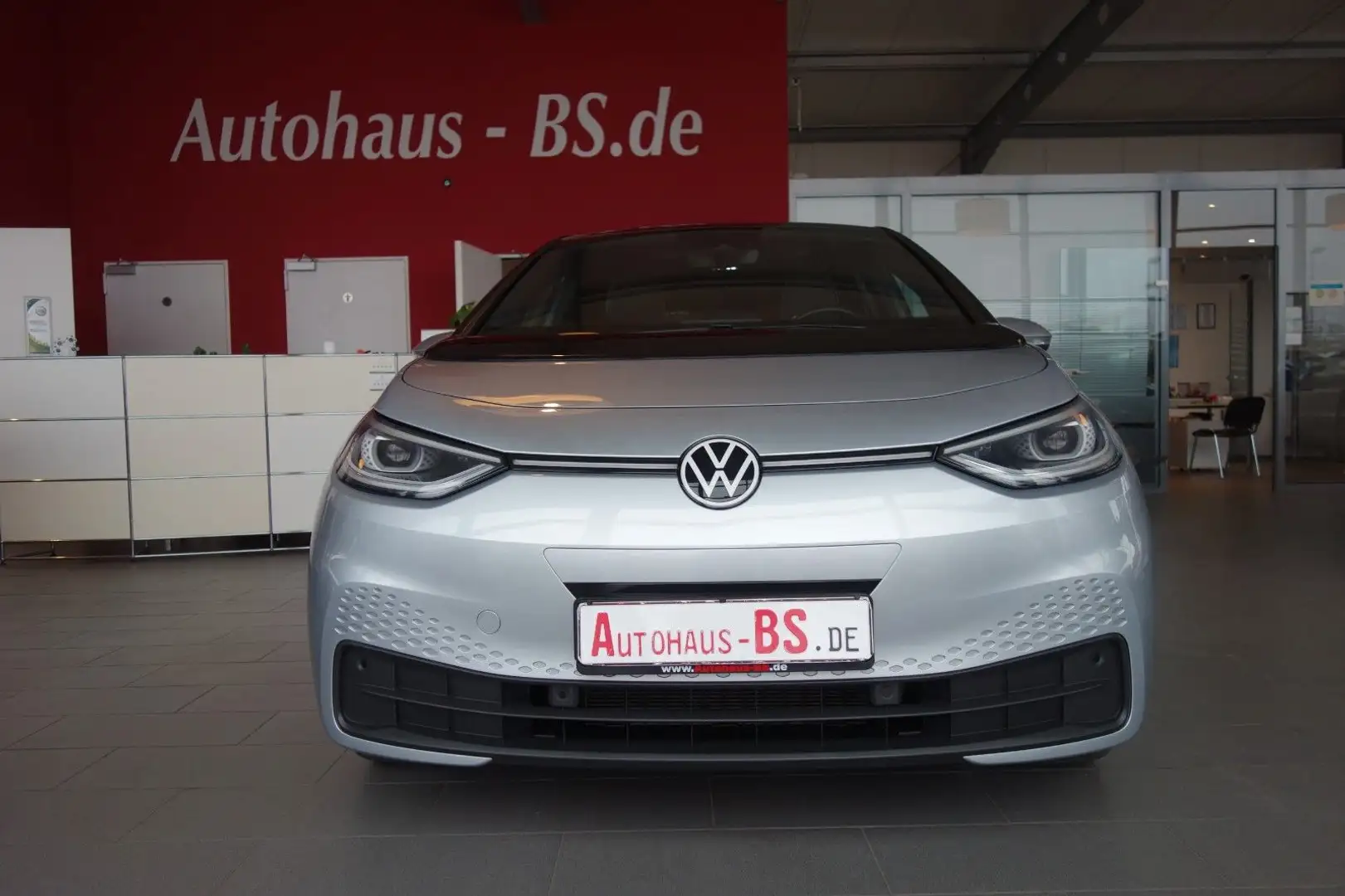 Volkswagen ID.3 150 kW Pro Performance,Navi,MATRIX,Panorama Stříbrná - 2