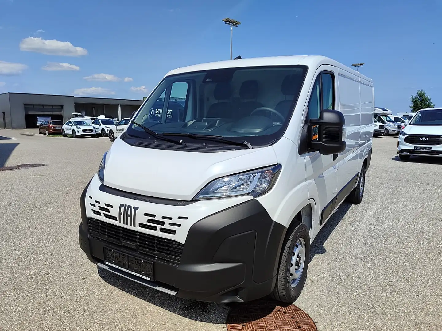 Fiat Ducato Ducato 30 L2H1 BlueHDi 120 S&S Weiß - 1