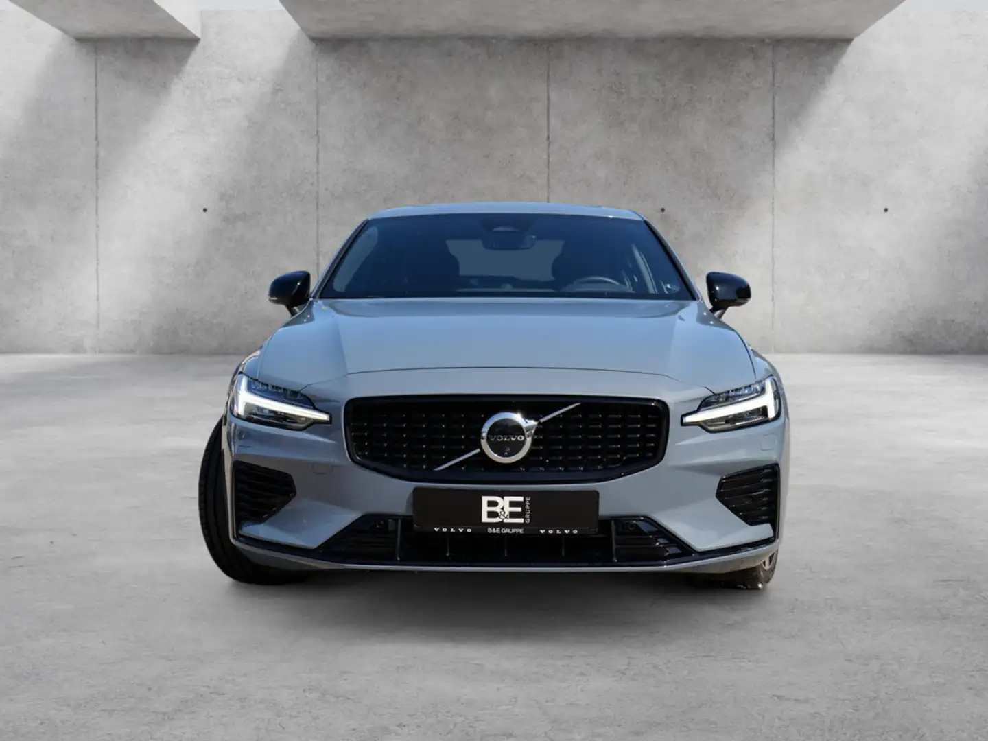Volvo S60 Lim. T8 AWD Ultimate Dark Recharge Plug-In Hybrid  Grau - 2