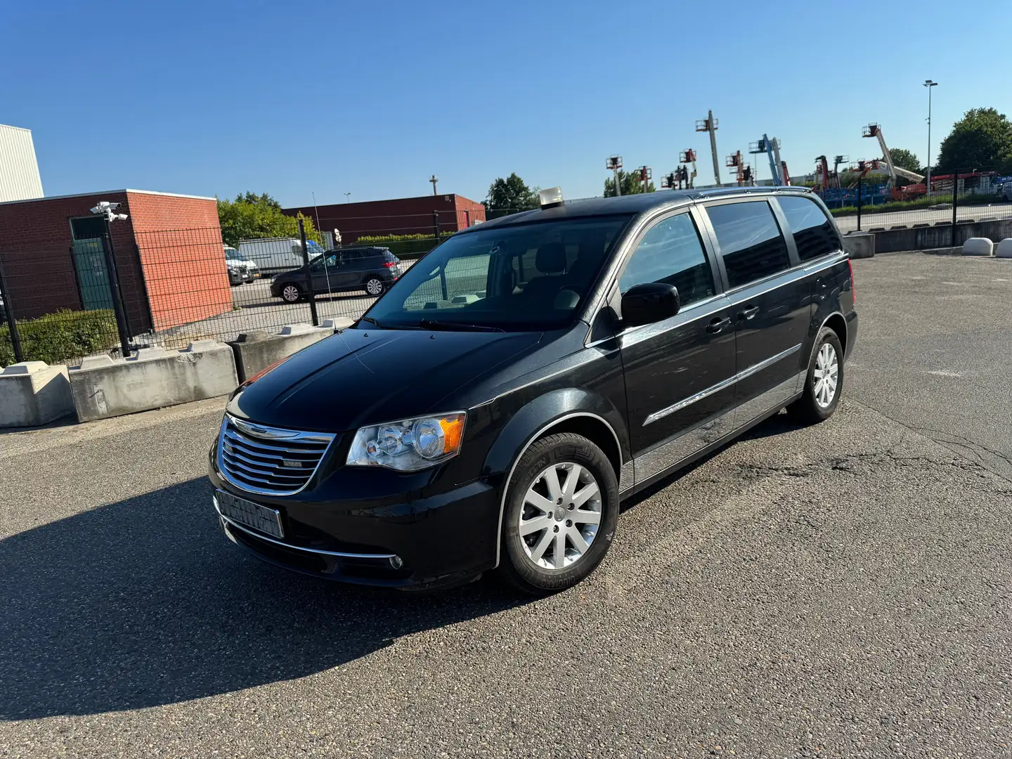 Chrysler Town & Country Corbillard Schwarz - 1
