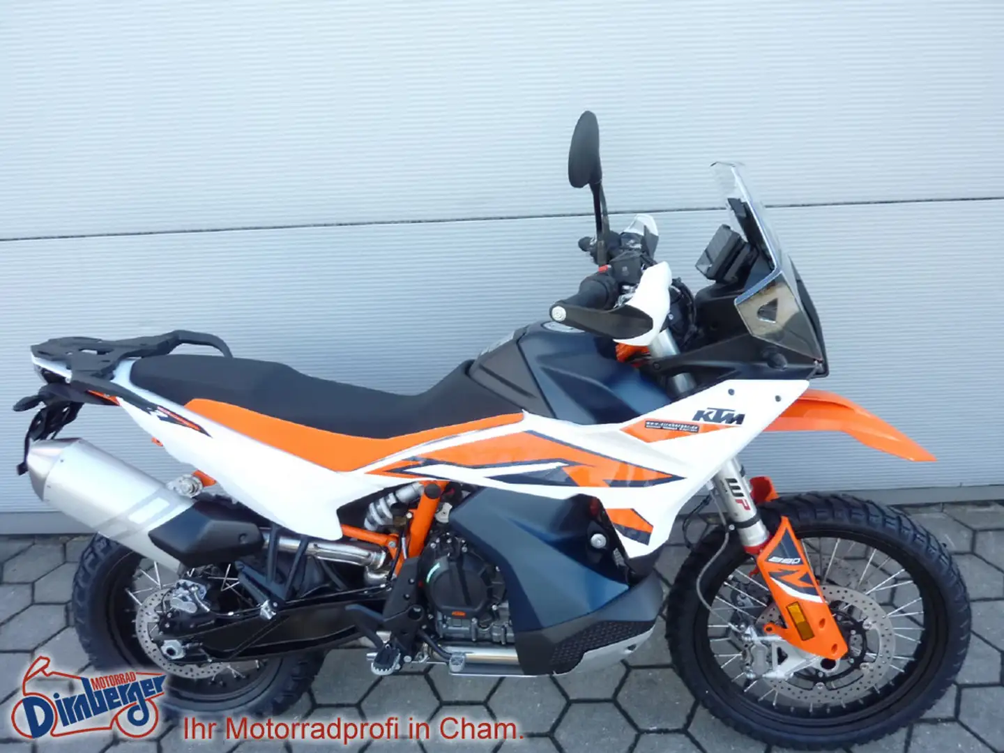 KTM 890 Adventure R Mod 2024 = 2495,- Discount - 2