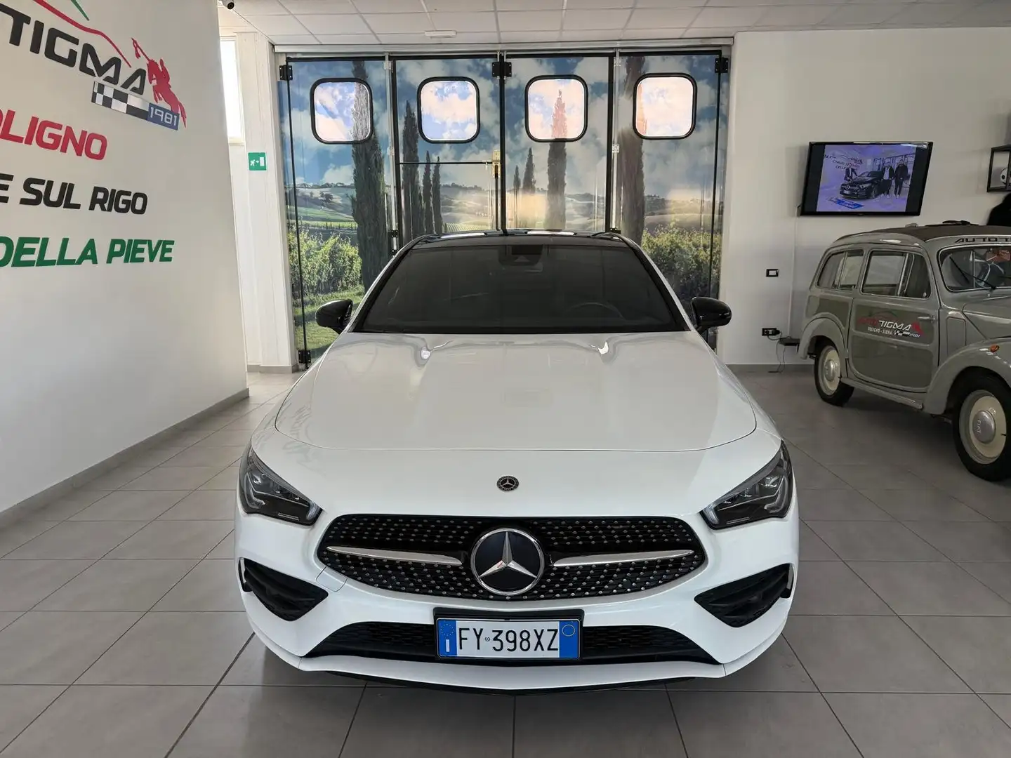 Mercedes-Benz CLA 200 CLA Coupe - Coupe d Premium LUCI 64 COLORI Weiß - 2