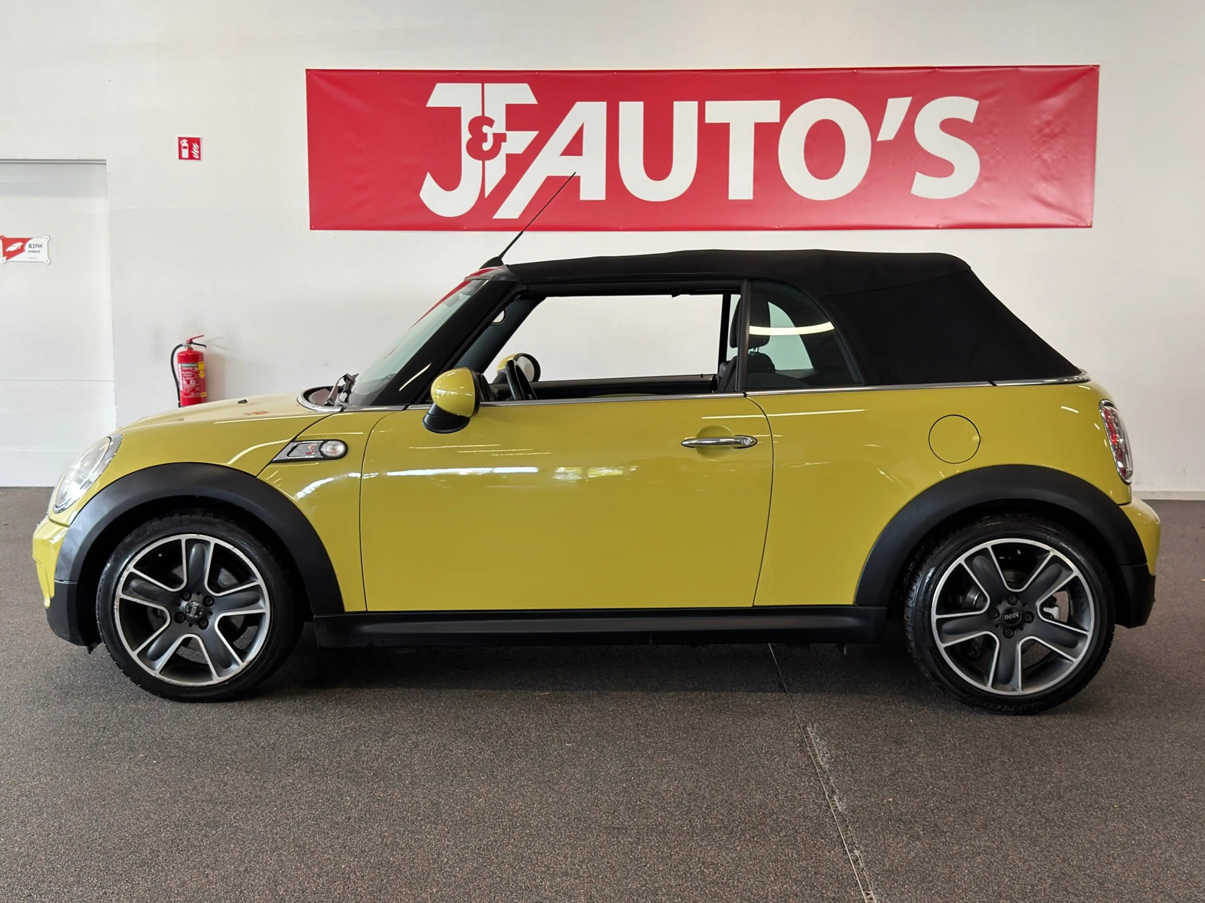 MINI Cooper Cabrio 1.6 Chili|ECC AIRCO|CRUISE|ELEC PAKKET — photo 2
