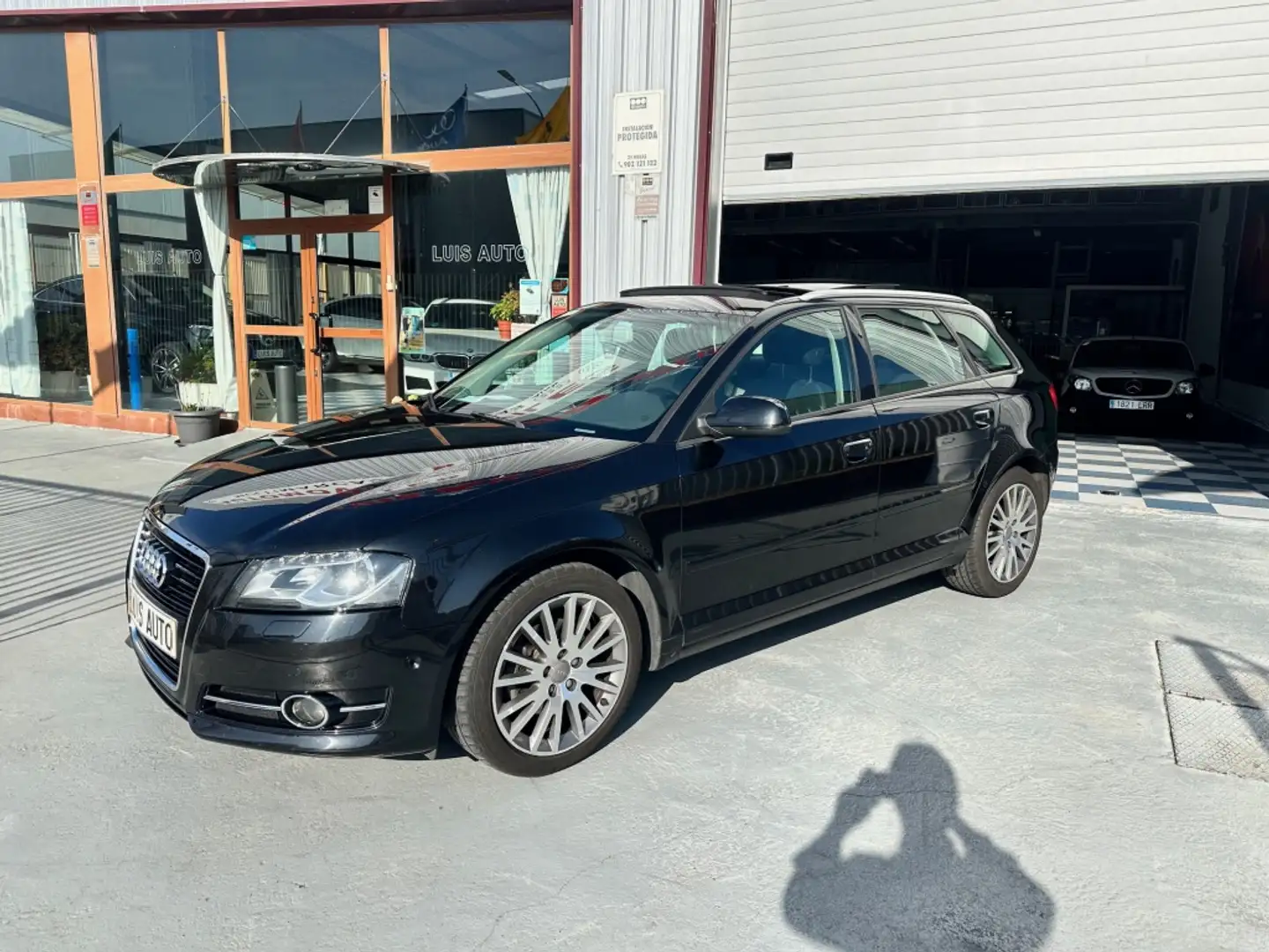 Audi A3 Sportback 2.0TDI S Line Edition S-Tronic Azul - 2