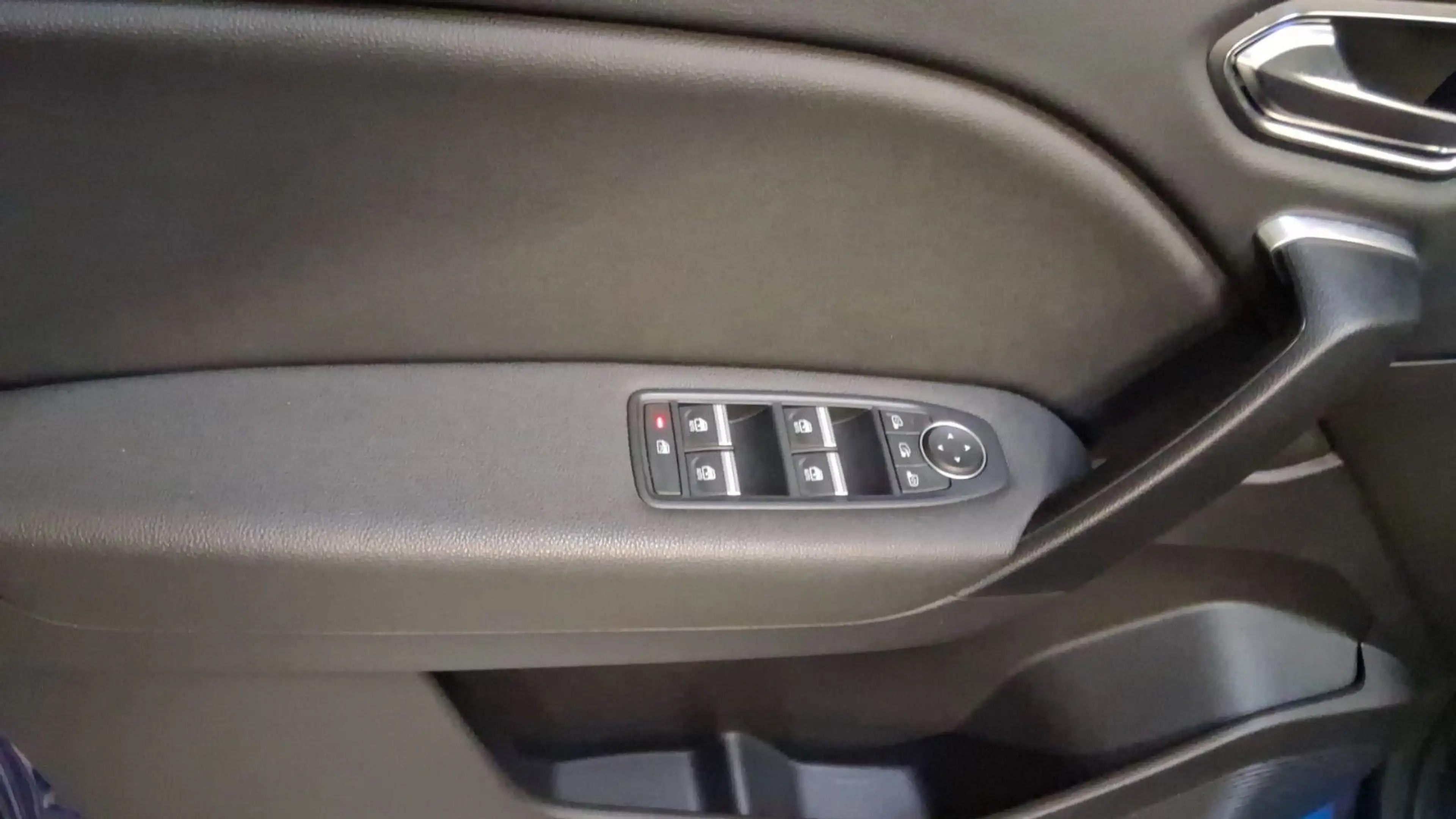 Renault Captur II Intens Aut. Navi Kliaaut. Temp. Sitzh. — photo 22