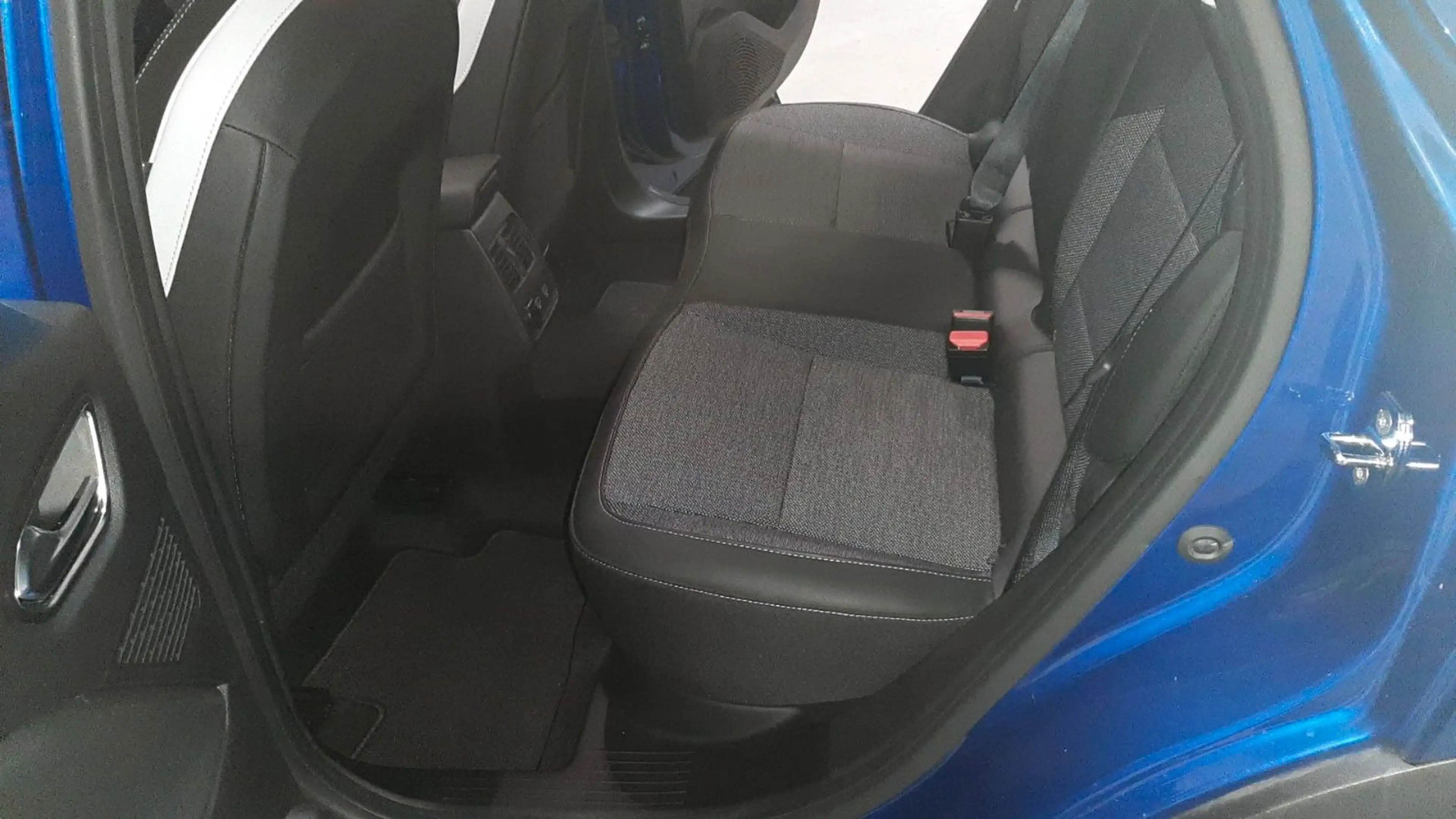 Renault Captur II Intens Aut. Navi Kliaaut. Temp. Sitzh. — photo 8