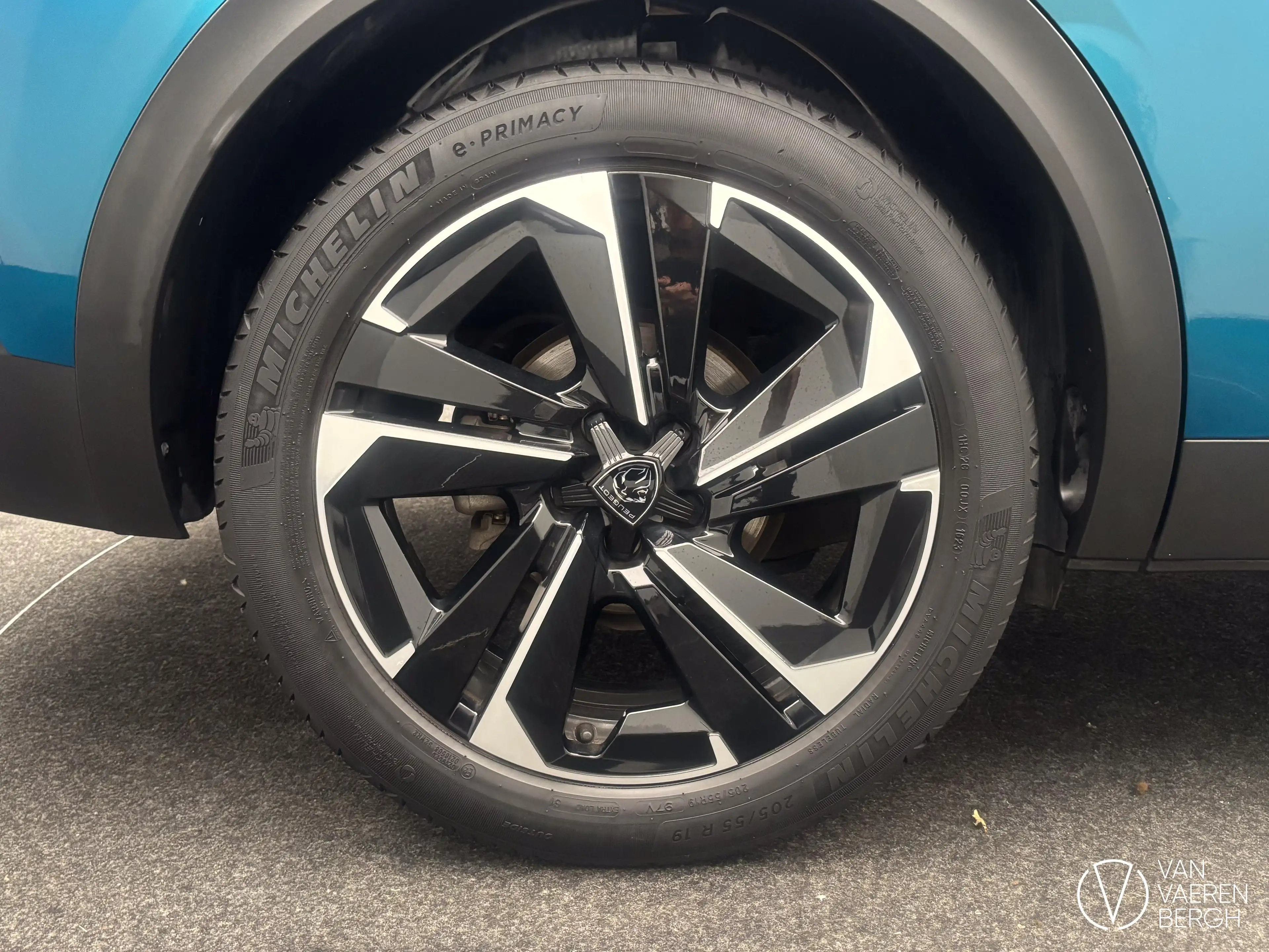 Peugeot 408 — photo 9
