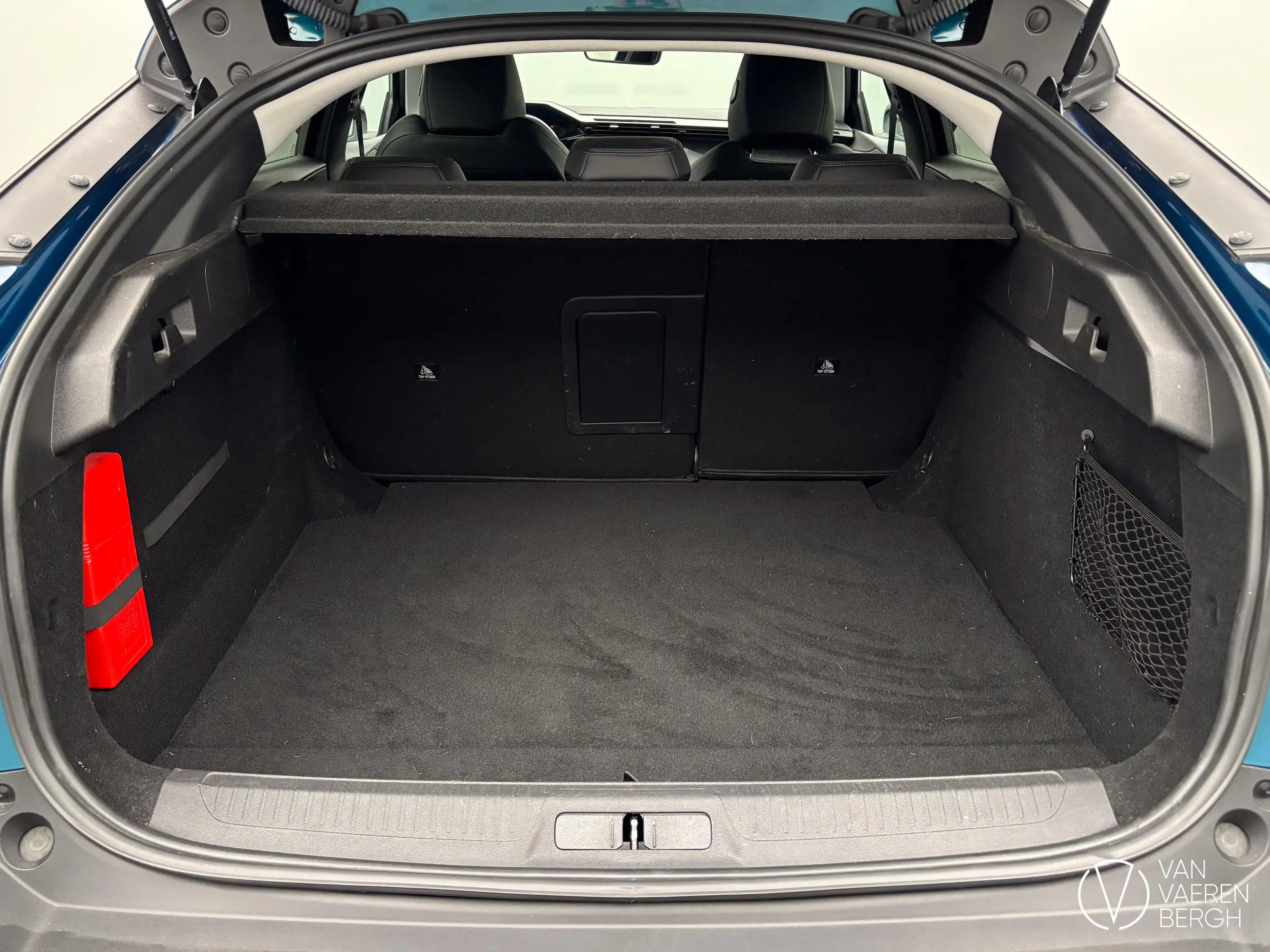 Peugeot 408 — photo 14