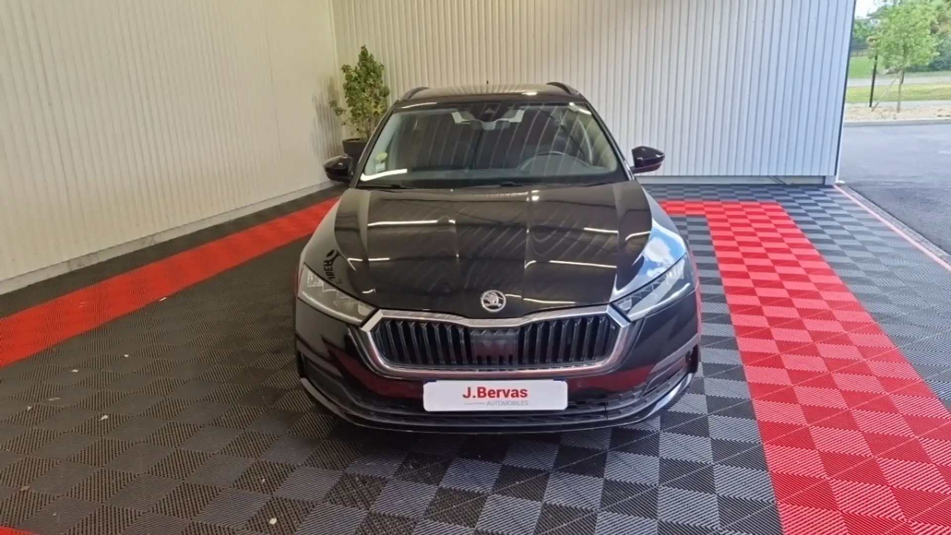 Skoda Octavia COMBI 2.0 TDI 150 CH DSG7 AMBITION Noir - 2