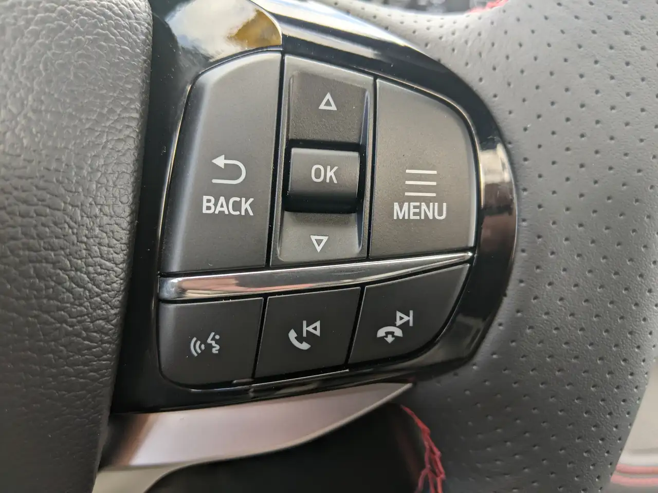 Ford Explorer снимка Ford Explorer