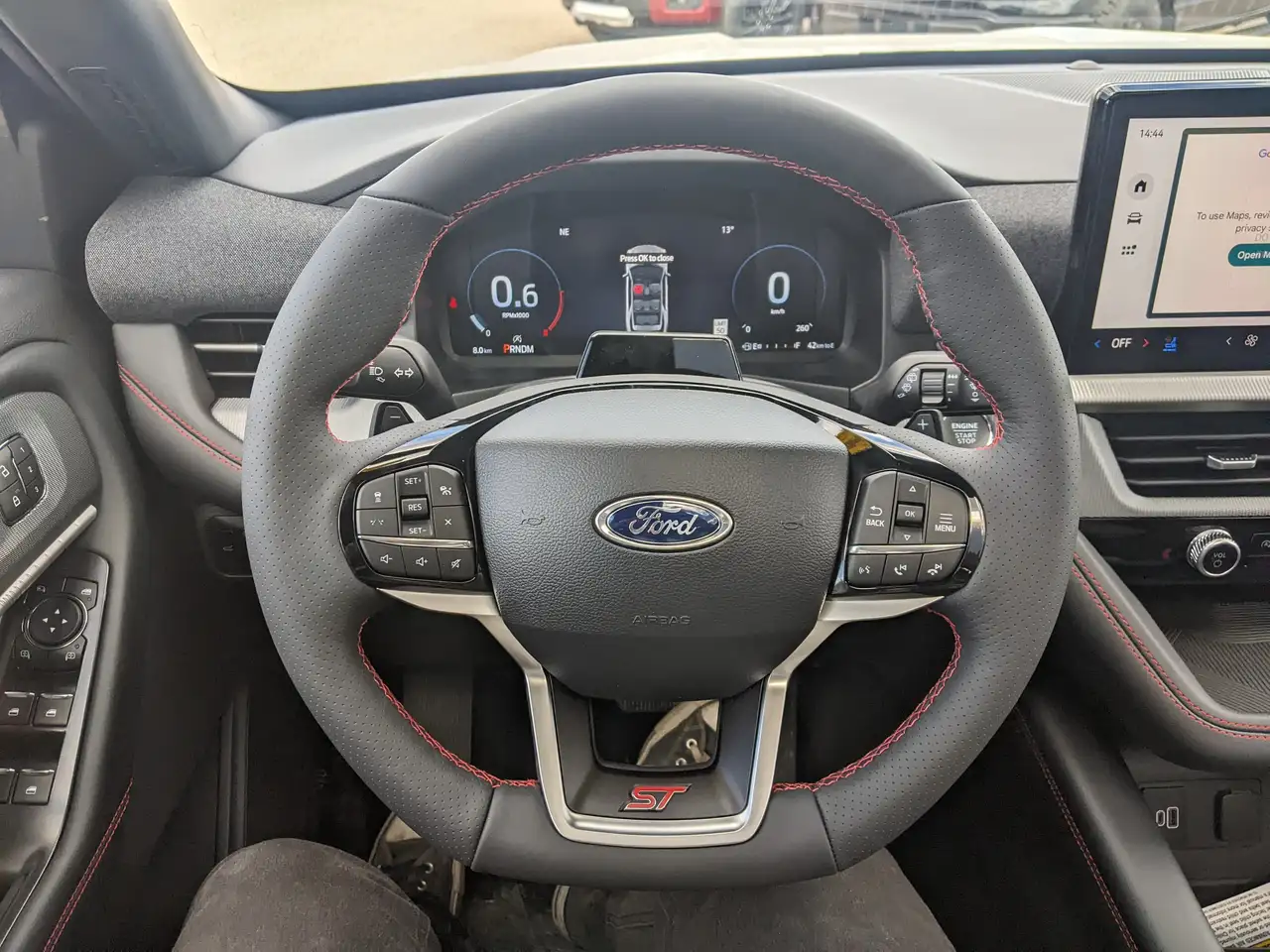 Ford Explorer снимка Ford Explorer