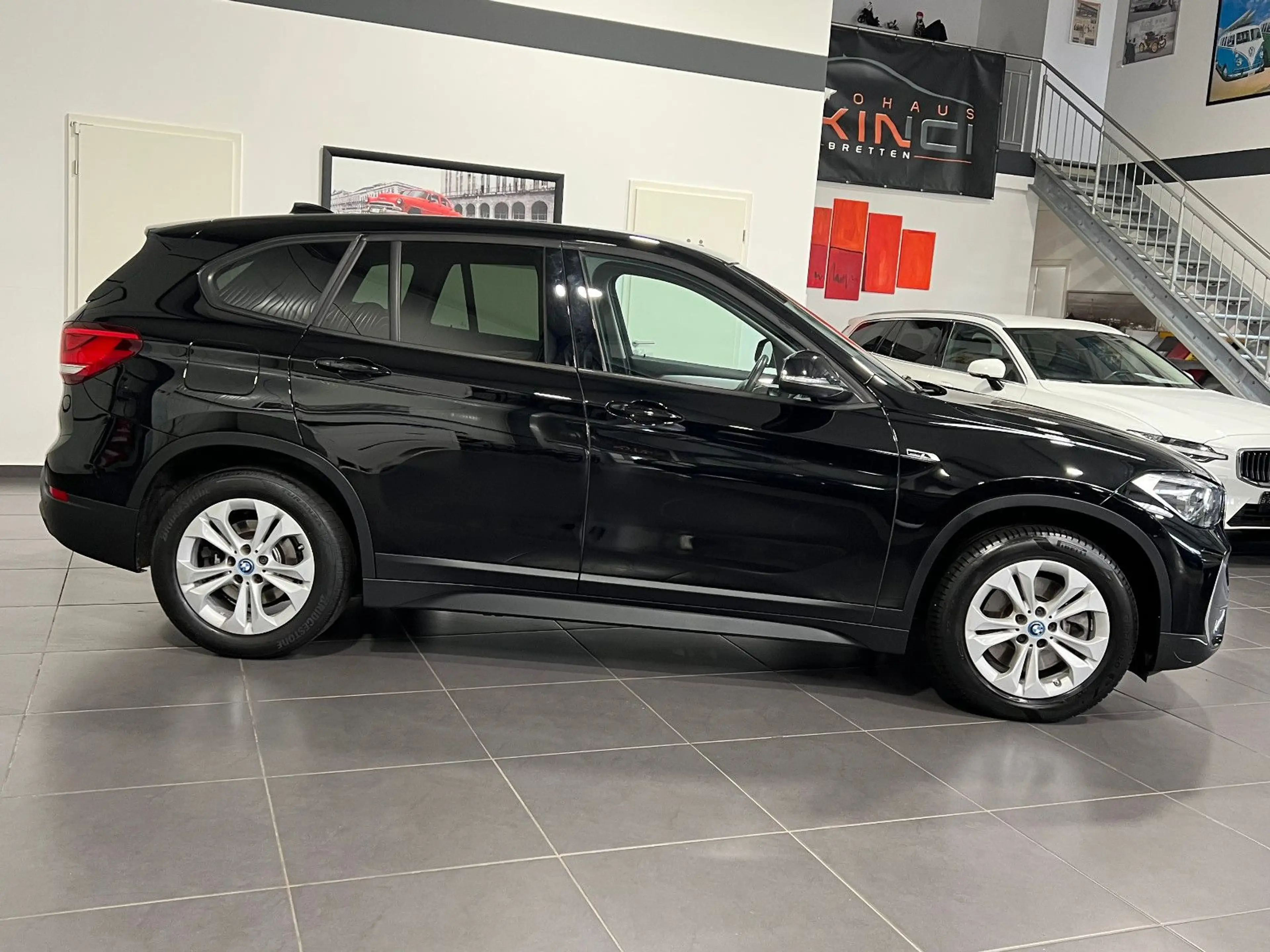 BMW X1 xDrive 25 e Automatik **Navi*LED*SHZ*Temp** — photo 8