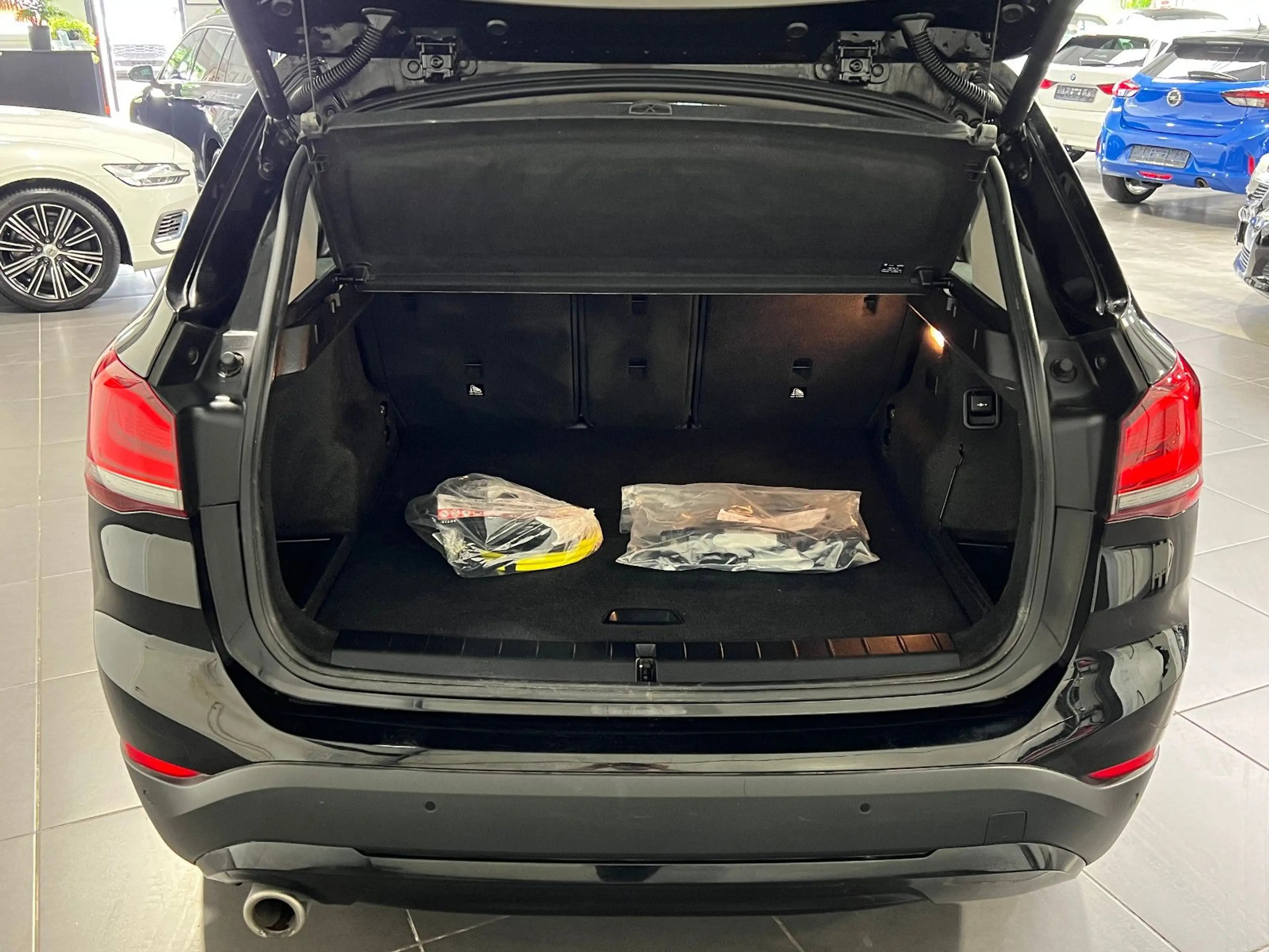 BMW X1 xDrive 25 e Automatik **Navi*LED*SHZ*Temp** — photo 6