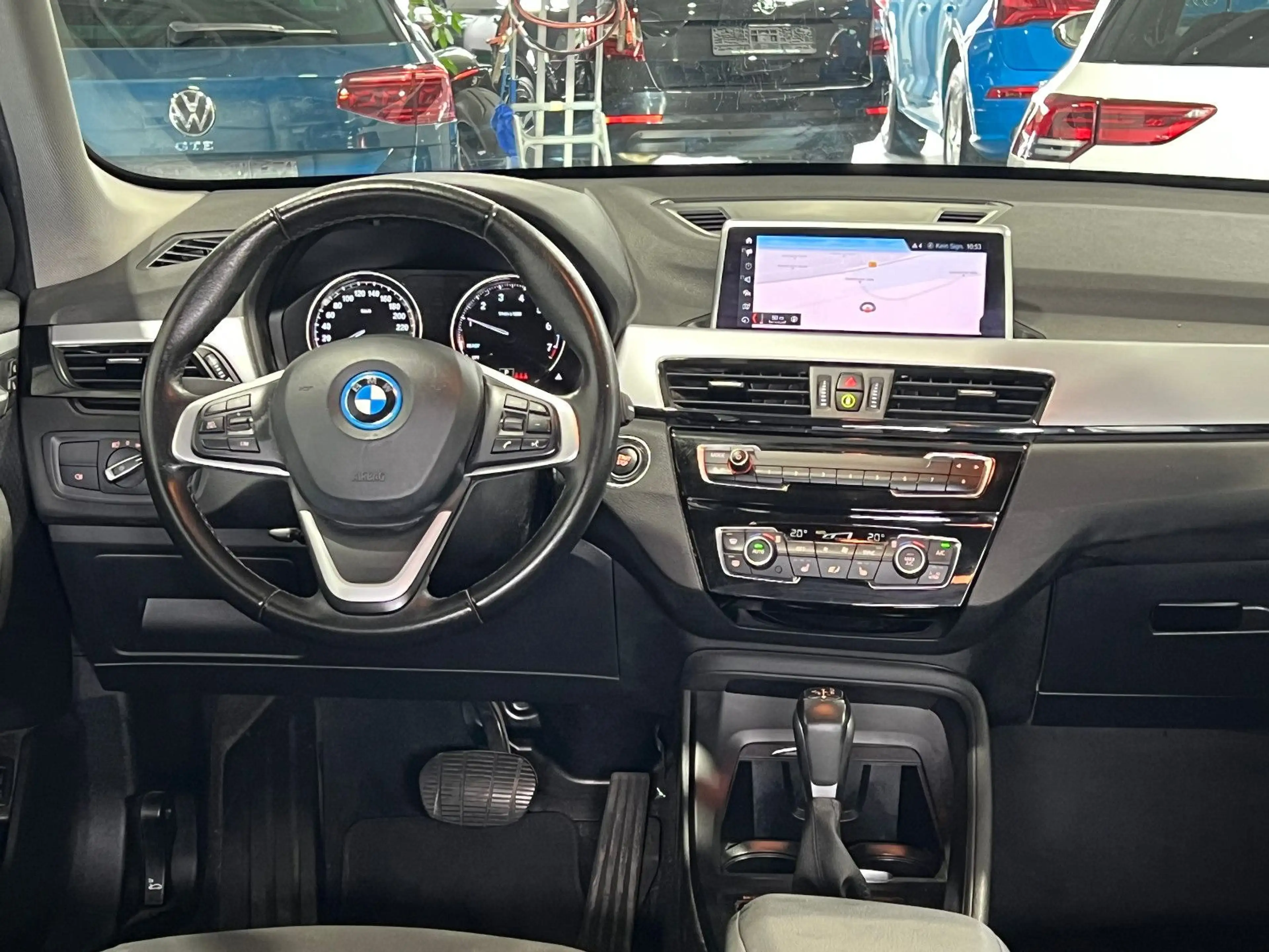 BMW X1 xDrive 25 e Automatik **Navi*LED*SHZ*Temp** — photo 13