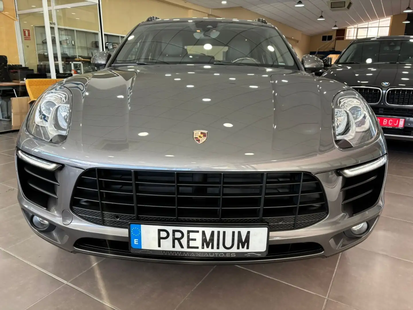 Porsche Macan Todoterreno Automático de 5 Puertas Gris - 1