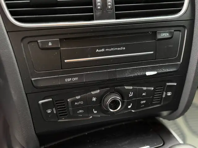 Audi A4 view 10