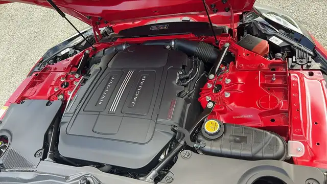 Jaguar F-Type view 15