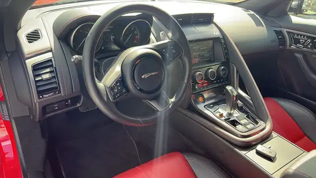 Jaguar F-Type view 8
