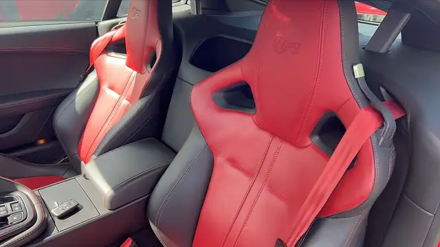 Jaguar F-Type view 9