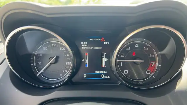 Jaguar F-Type view 12