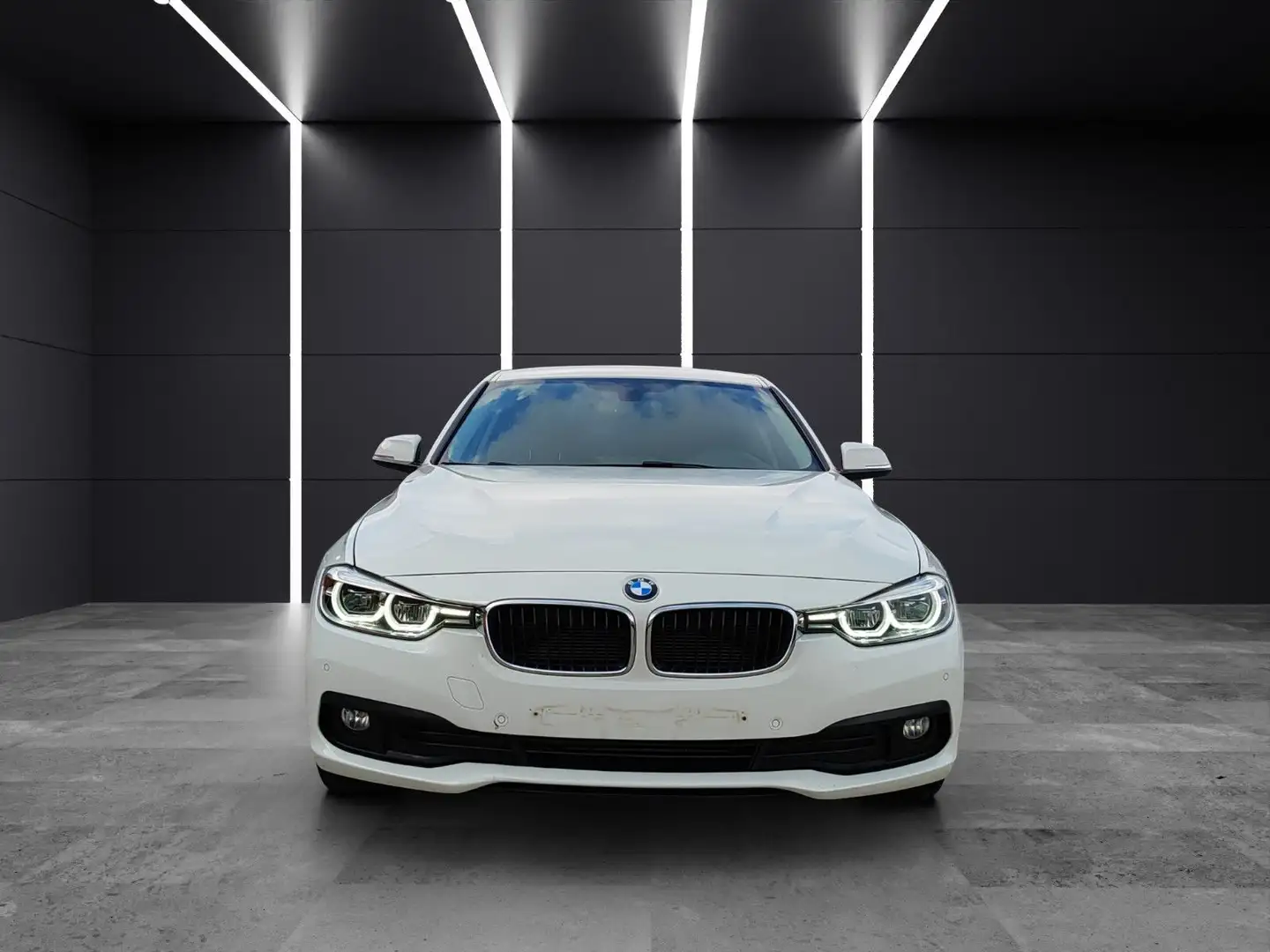 BMW 318 D*Navi*LED*PDC*SitzHZ*Kamera* Blanco - 2